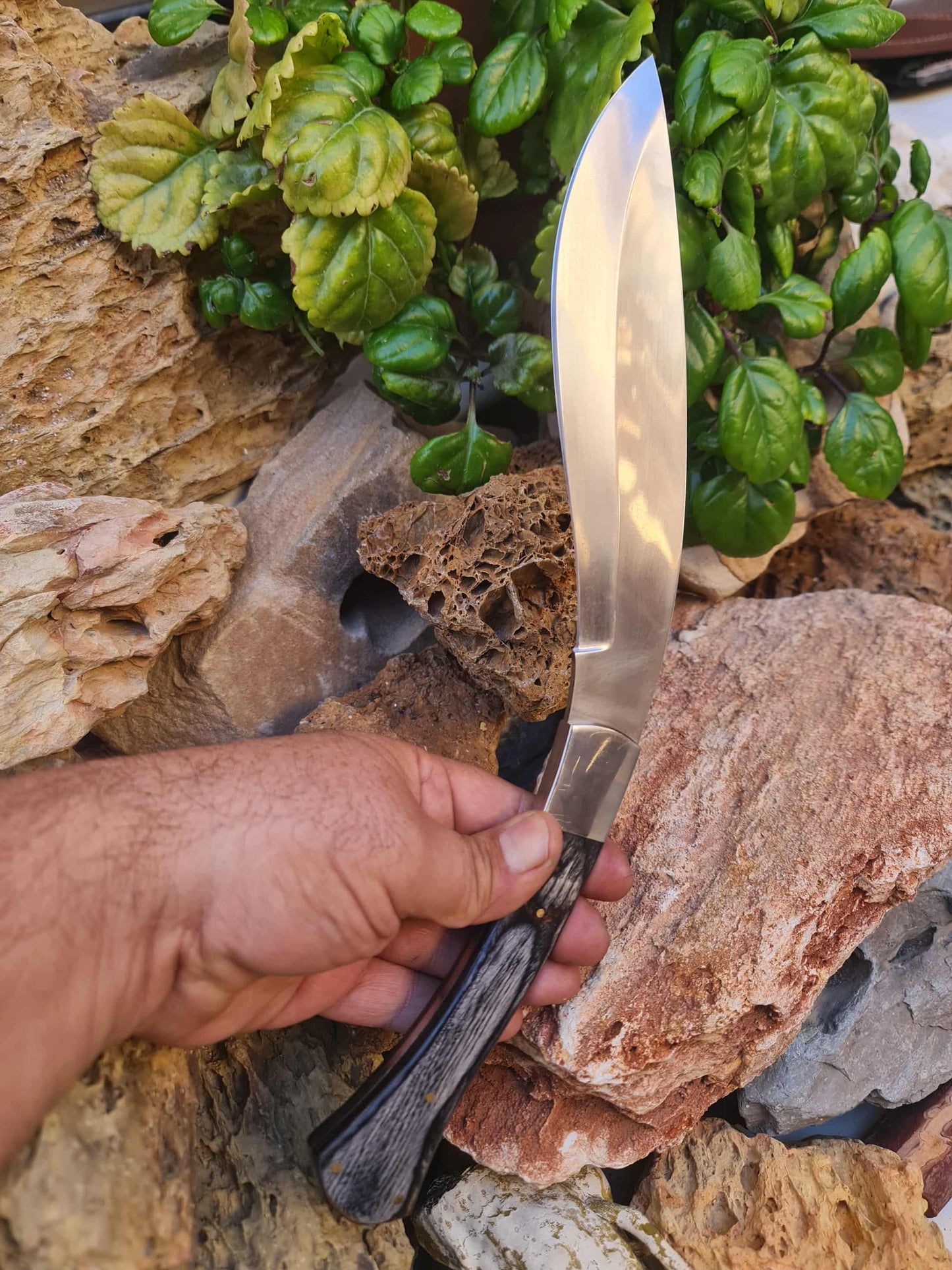 K100 Handmade Curved Knife - Stainless & Resin wood