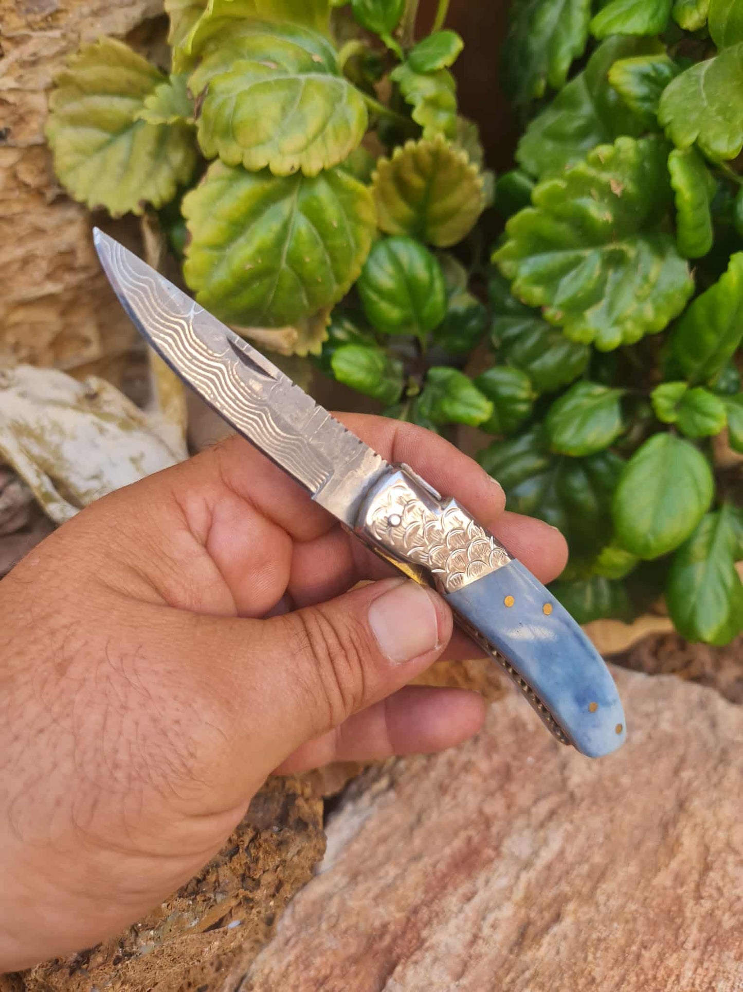 Handmade 16cm Laguiole de Poche with Stainless Damascus® - Stabilized Camel Bone & Hand Engraved AEB-L Steel
