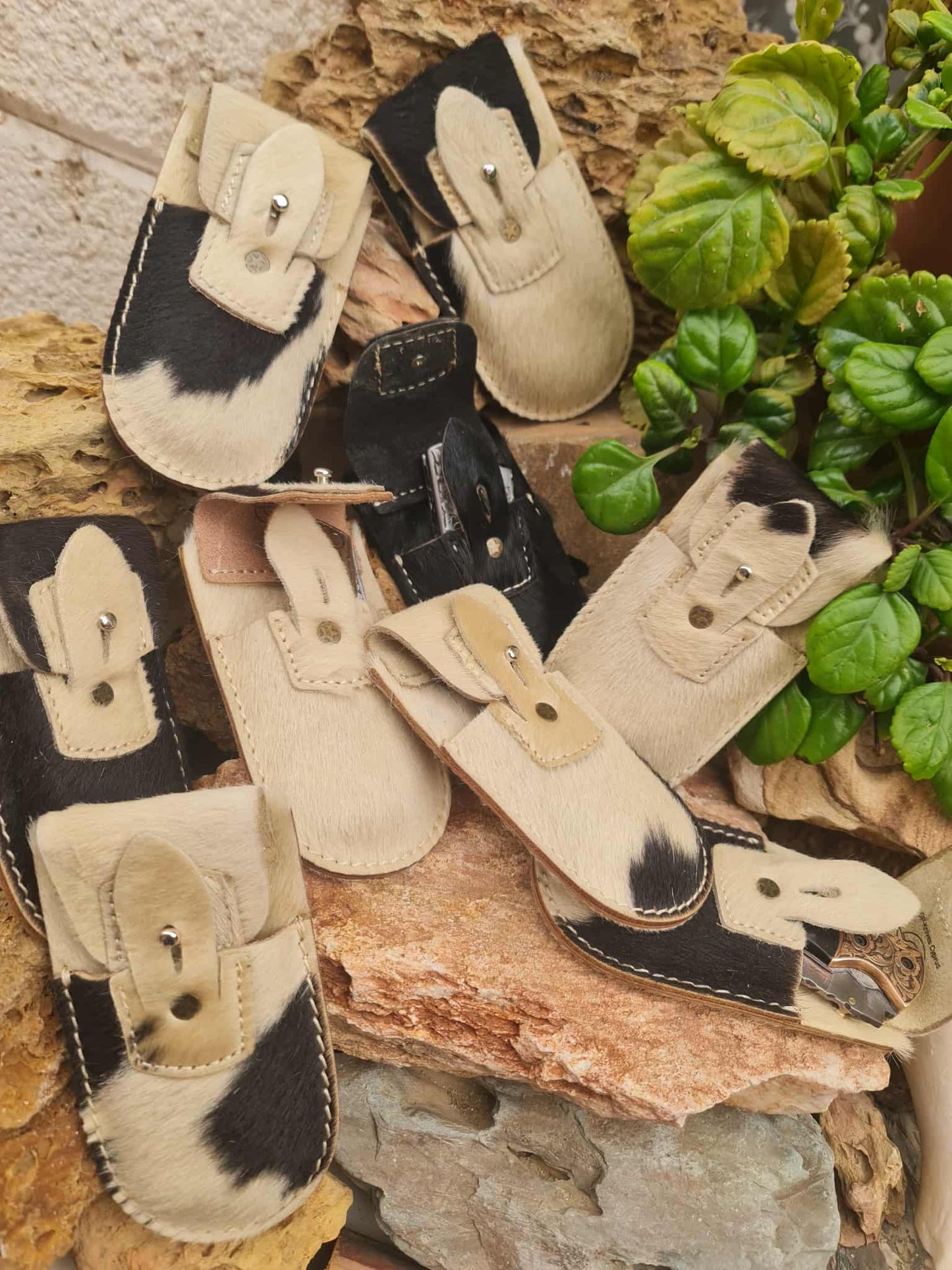 Luxury Ibex Leather Sheath with Natural Hair for Folding Knives