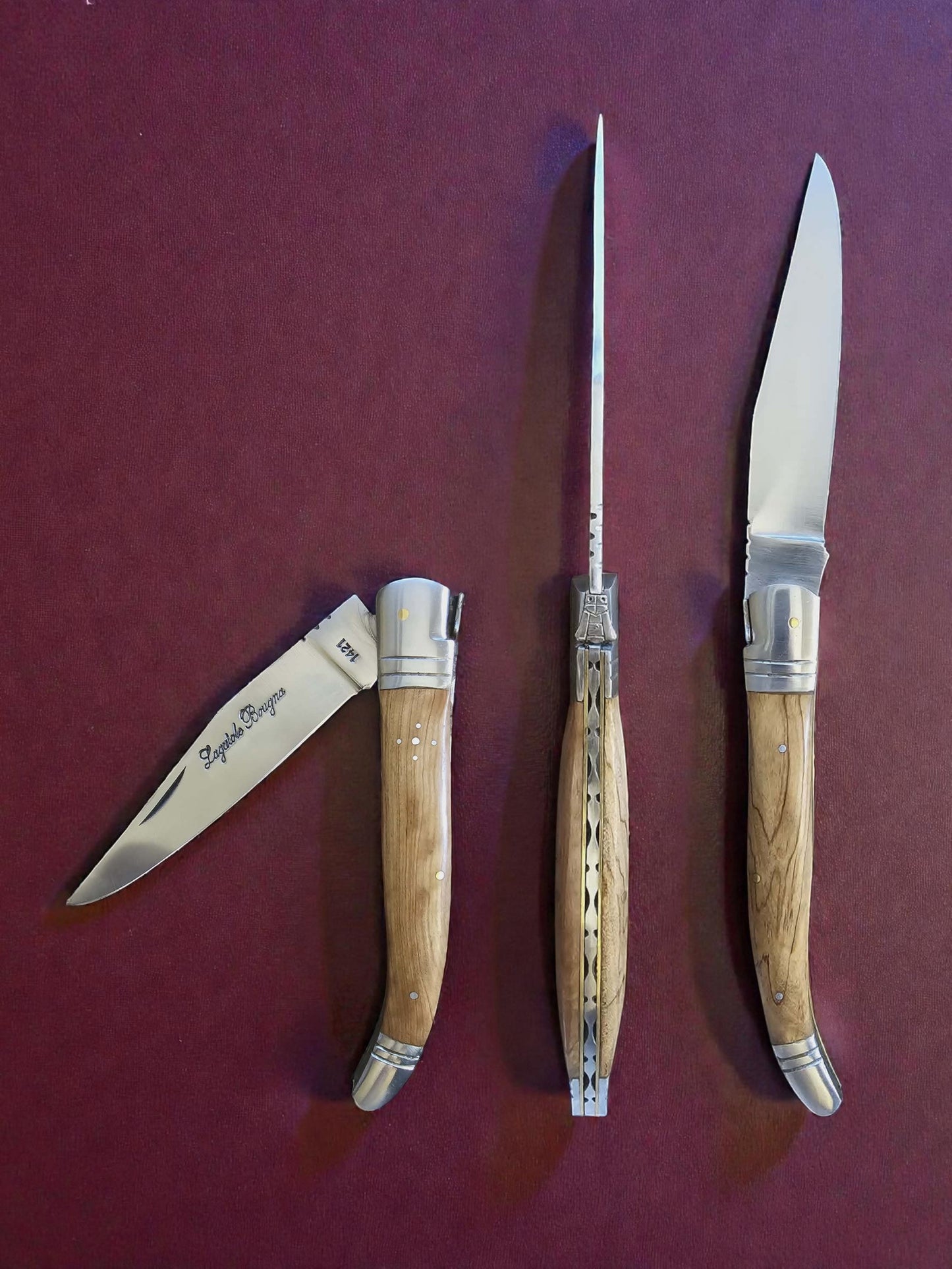 F031 - Χειροποίητο Laguiole Bougna από Ανοξείδωτο Ατσάλι & Ξύλο Ελιάς