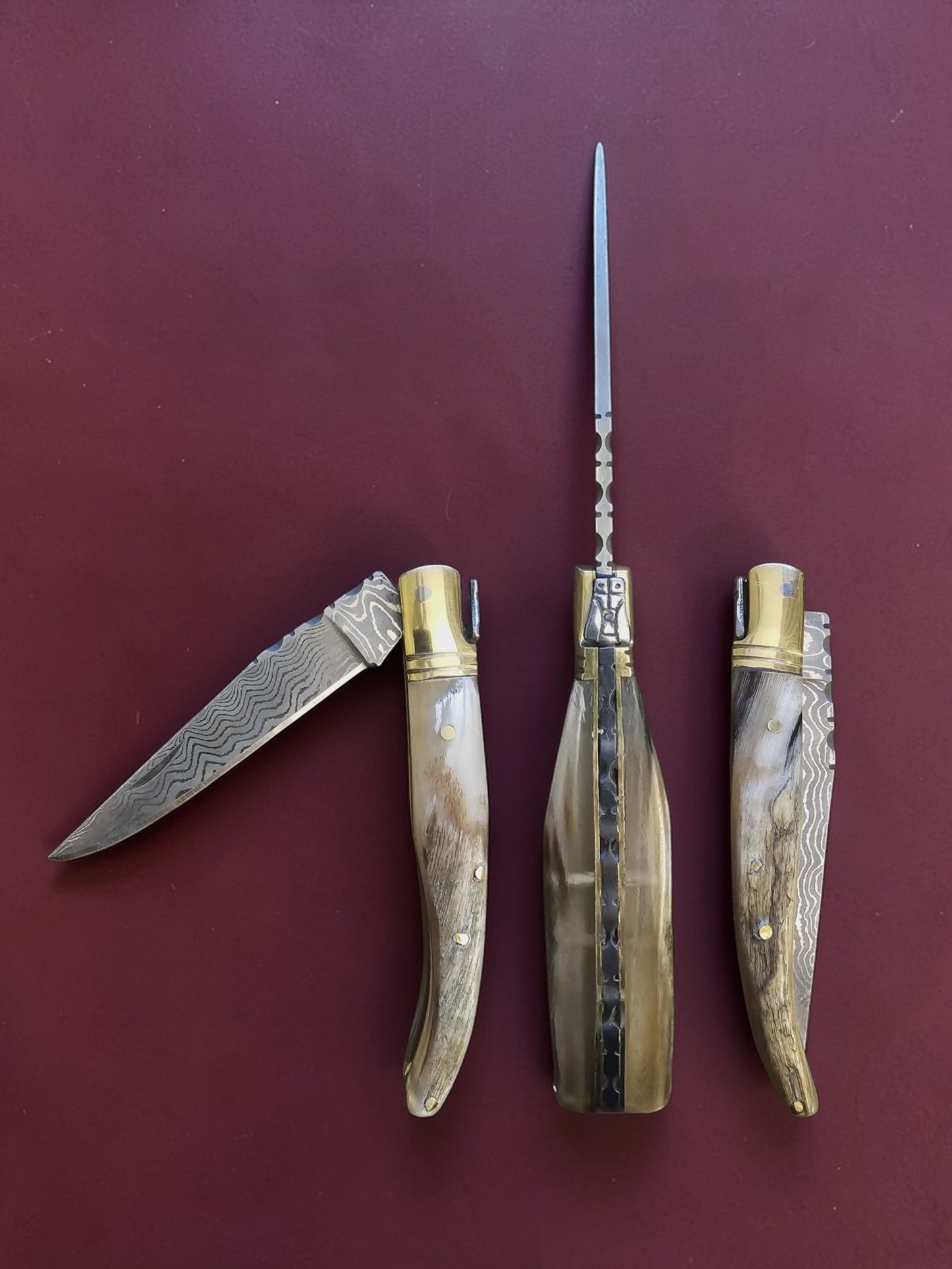 F085 Laguiole La Guêpe - Stainless Damascus & Horn