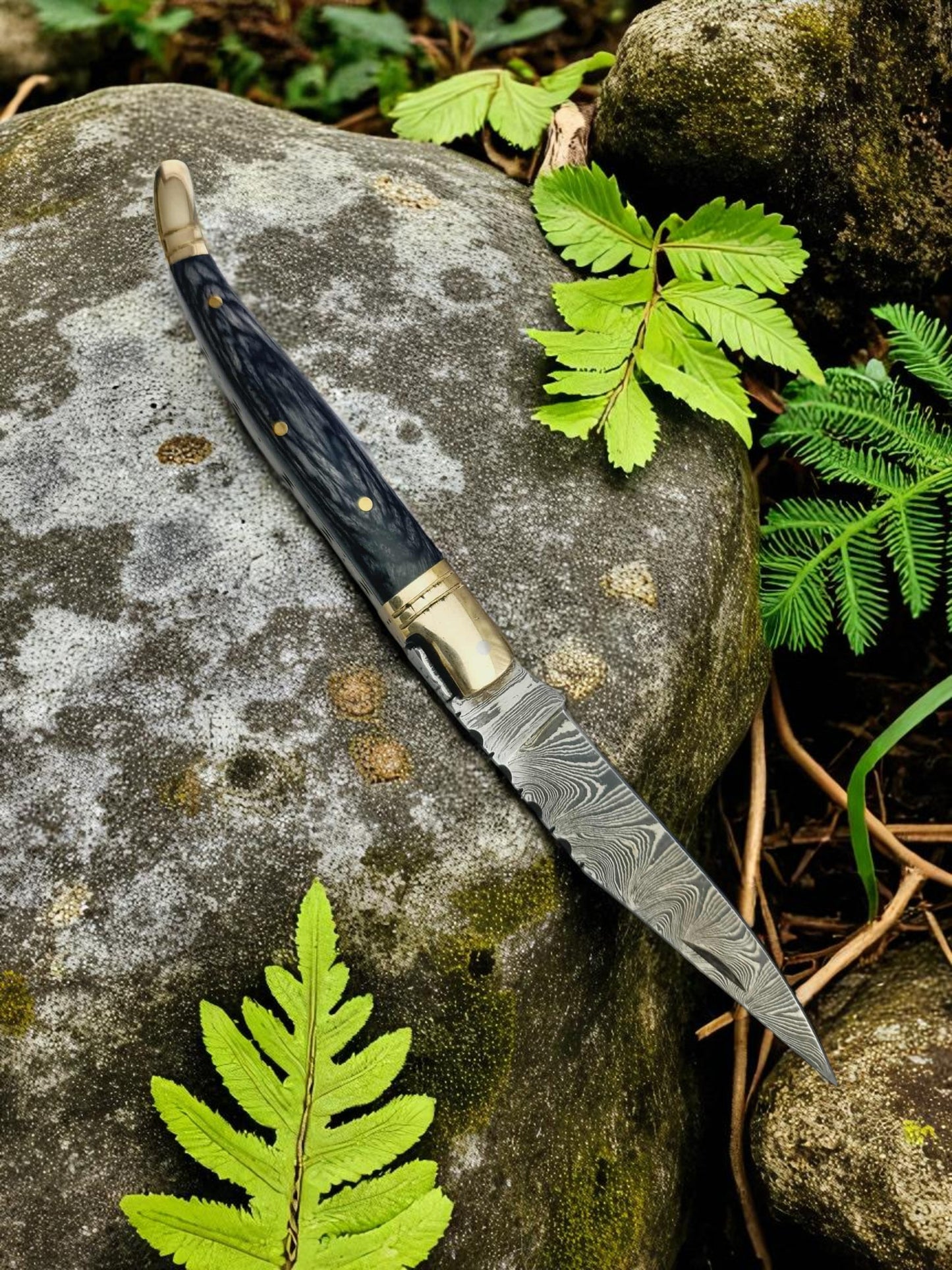 A157 Handmade Laguiole Classique - Damascus Steel & Stabilized Wood with Grey Resin
