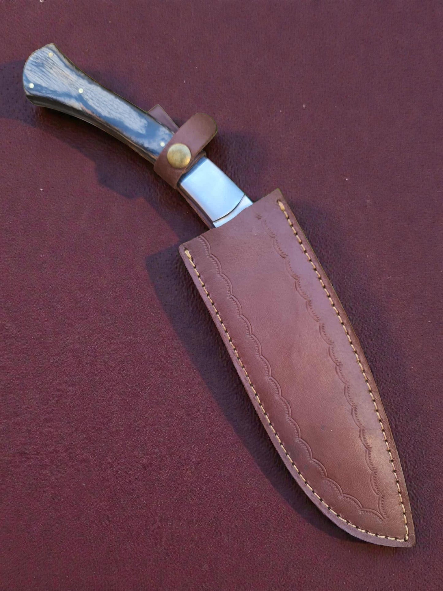 K002 - Curved Knife - Stainless steel & Wood