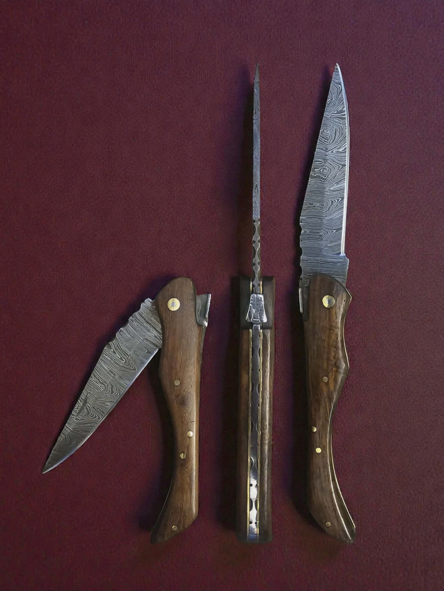 F010 - Χειροποίητο Laguiole Folding από Δαμασκηνό Ατσάλι & ξύλο καρυδιάς