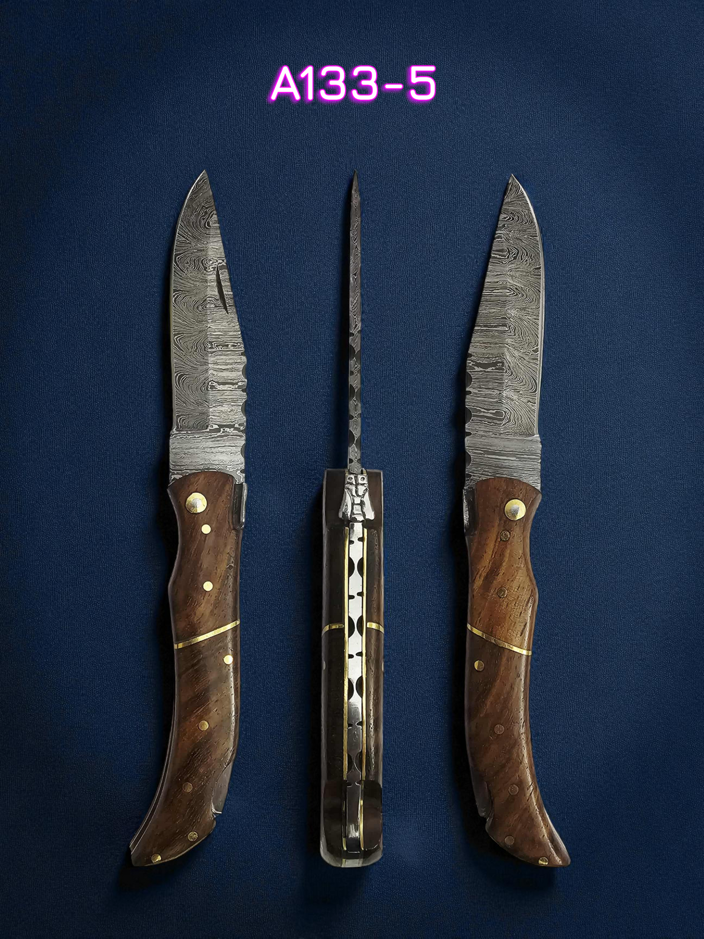 A133 Handmade Laguiole Élite - Damascus Steel & Walnut Wood