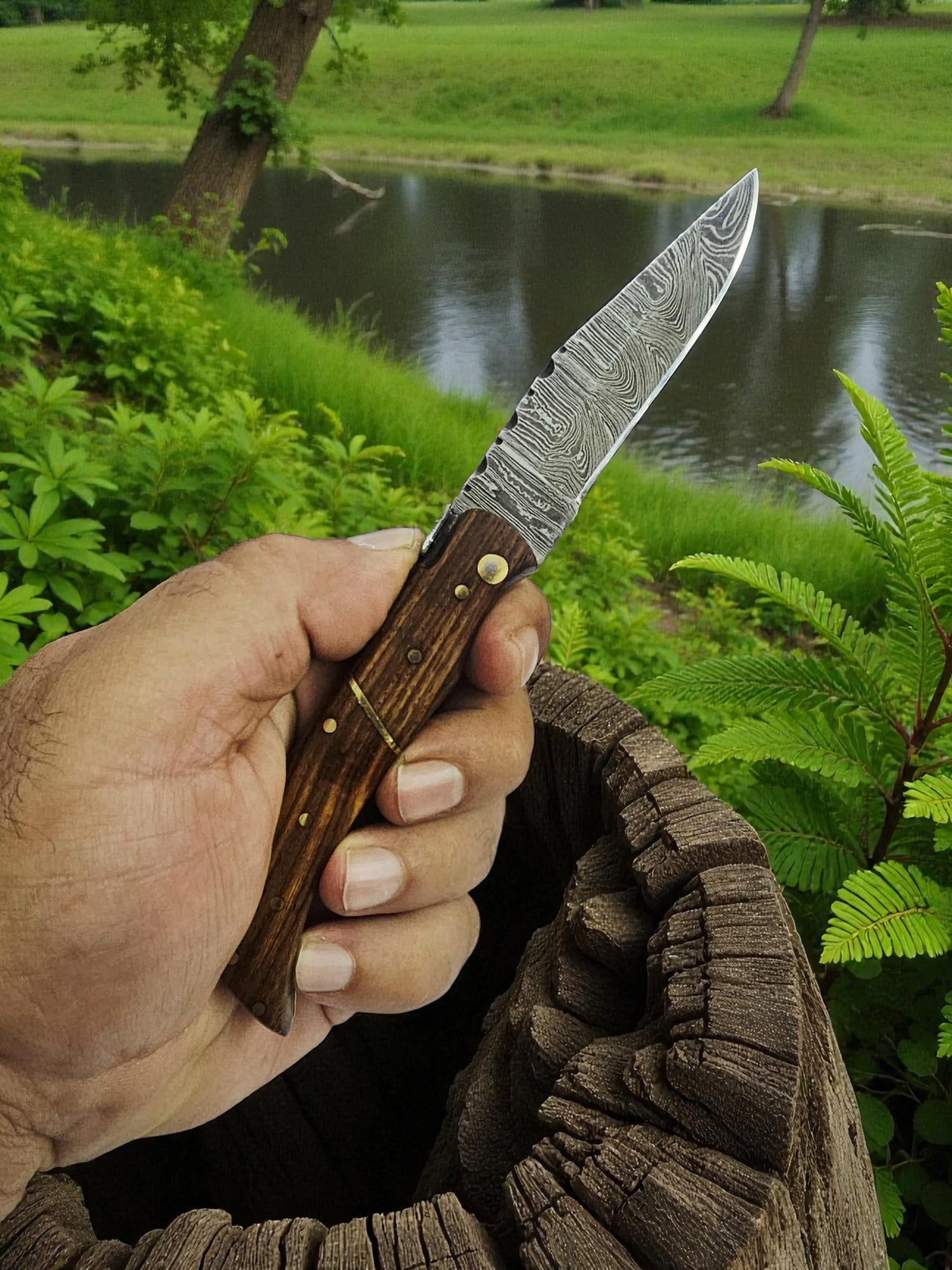 A133 Handmade Laguiole Élite - Damascus Steel & Walnut Wood