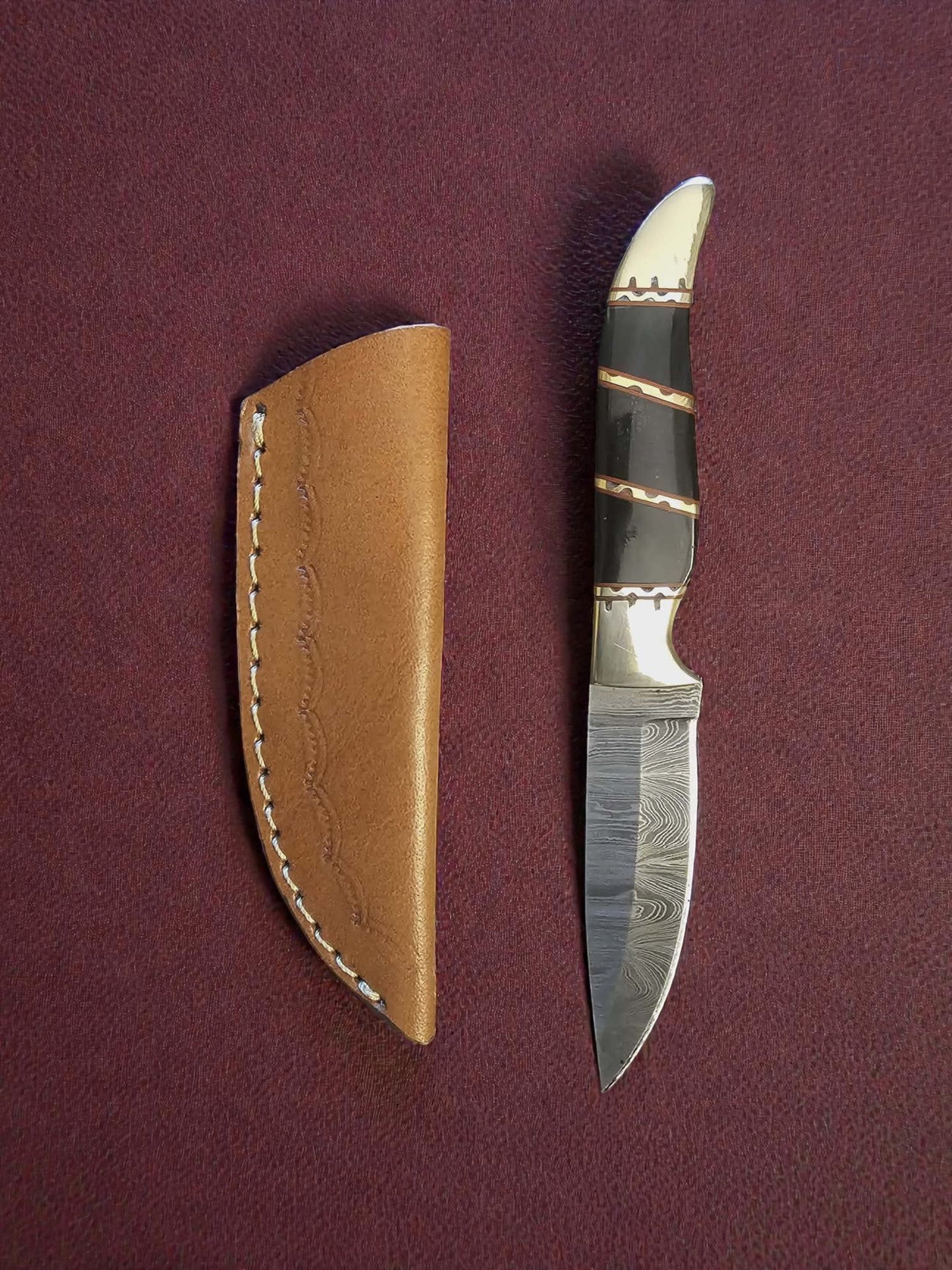 R016 - Χειροποίητο Mini Hunting Knife από Δαμασκηνό ατσάλι & Κέρατο βούβαλου