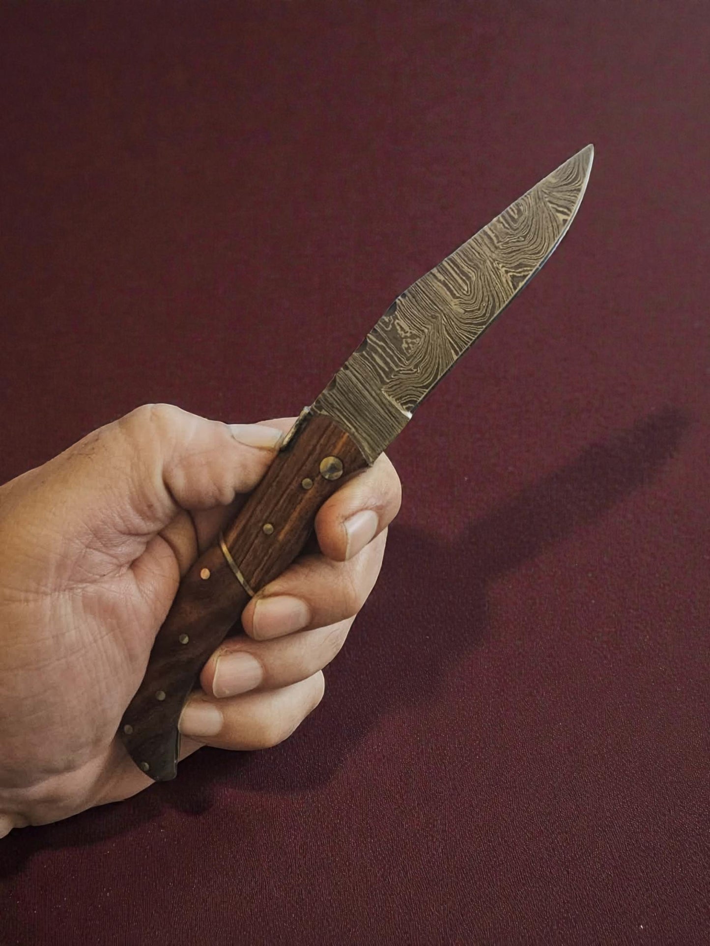 F039 - Χειροποίητο Laguiole Élite από Δαμασκηνό ατσάλι & Ξύλο καρυδιάς