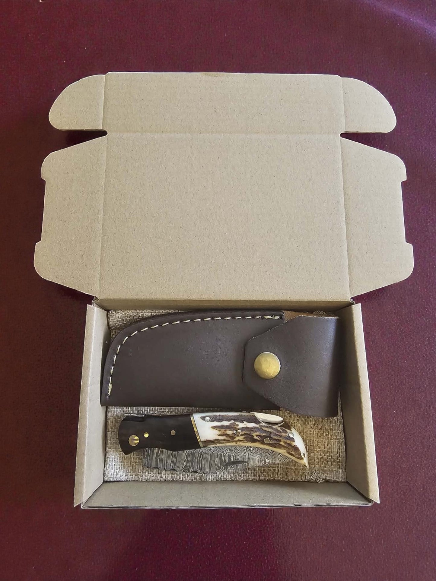 F042 - Χειροποίητο Laguiole Élite από Δαμασκηνό ατσάλι - Ξύλο τριανταφυλλιάς (Rosewood) & κέρατο κόκκινου ελαφιού