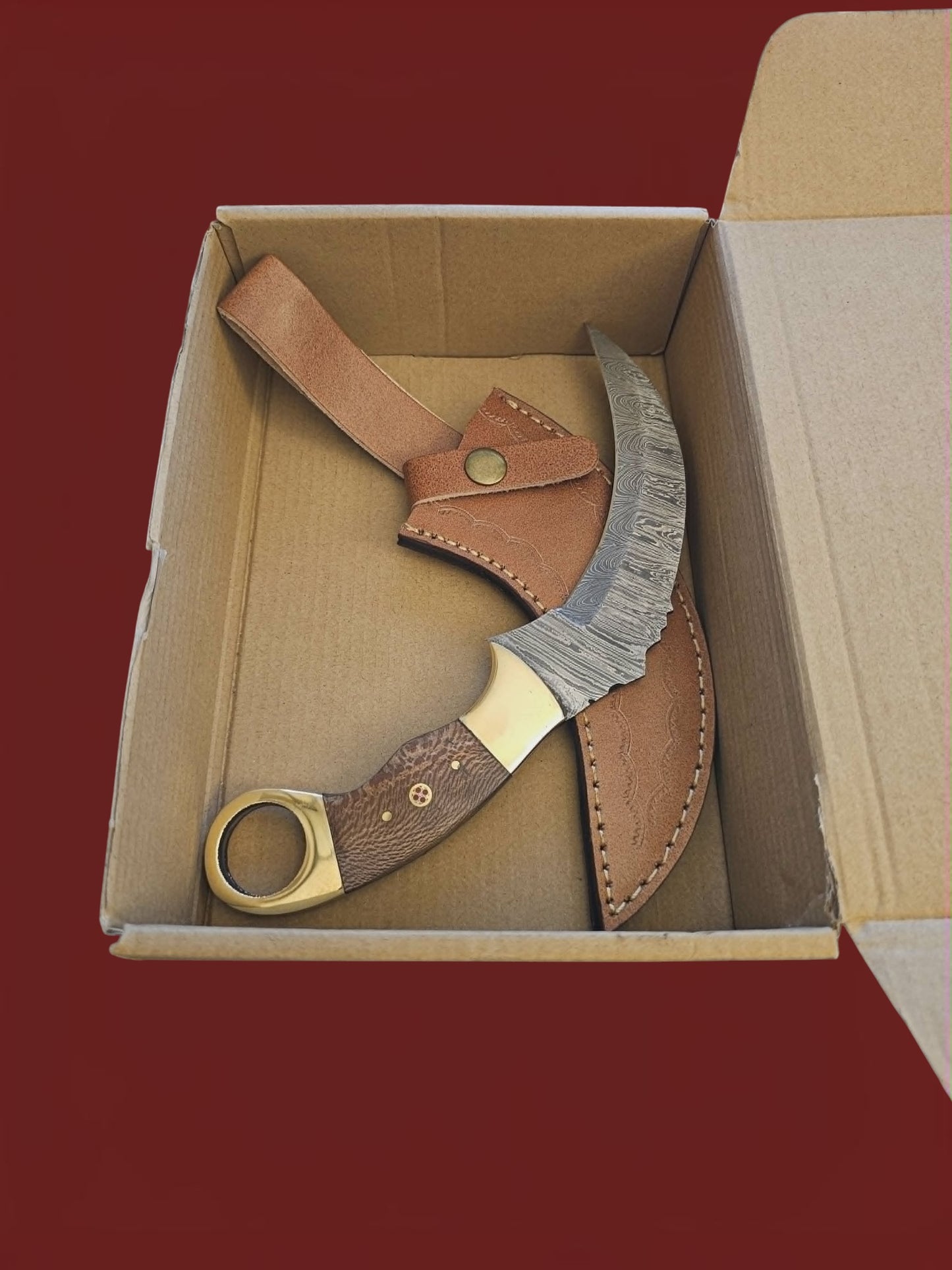 R050 Karambit - Damascus Steel & Wood