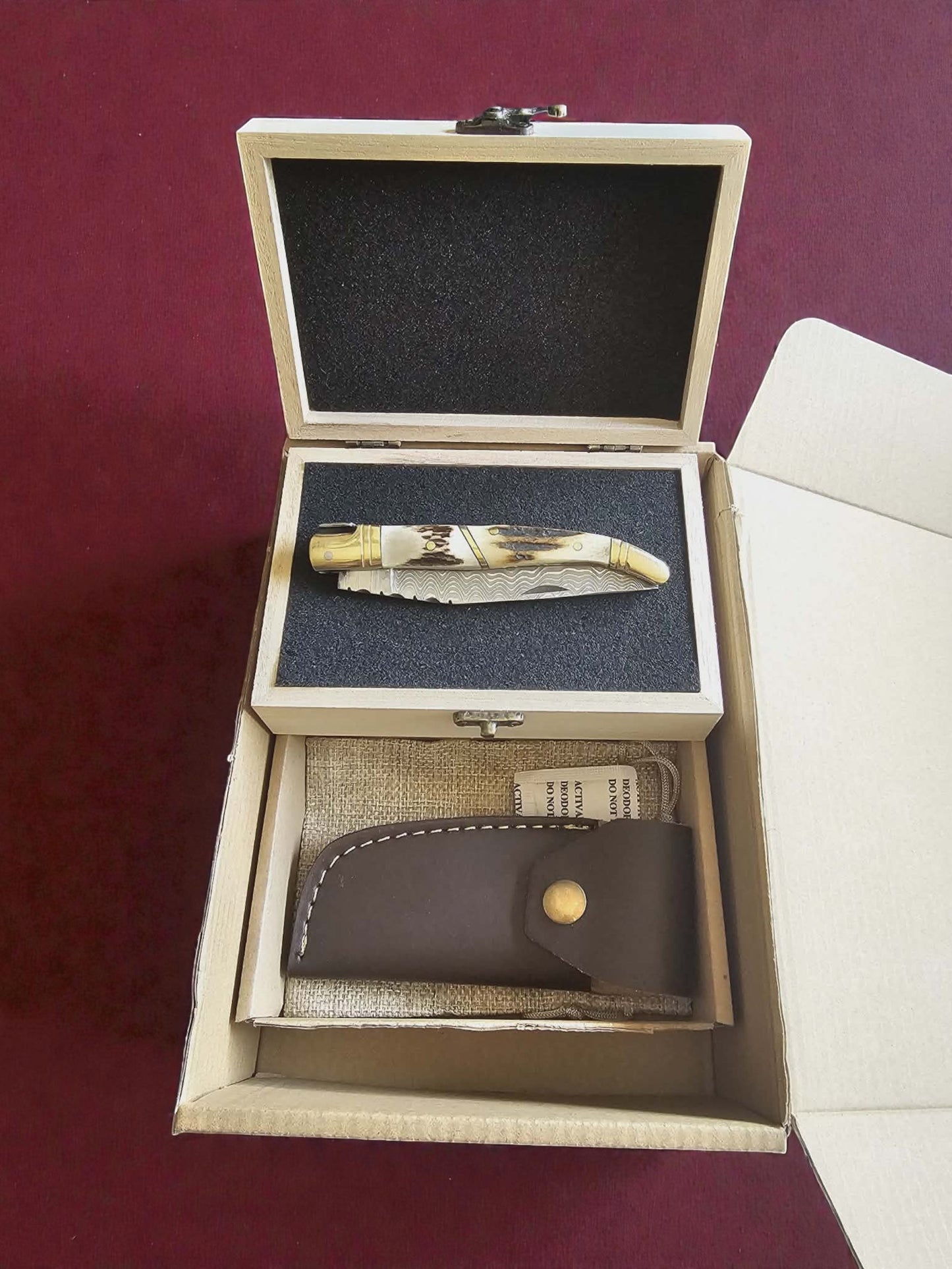 F033 - Χειροποίητο Laguiole Classique από Δαμασκηνό ατσάλι νέας γενιάς (ανοξείδωτο) & Κέρατο κόκκινου ελαφιού