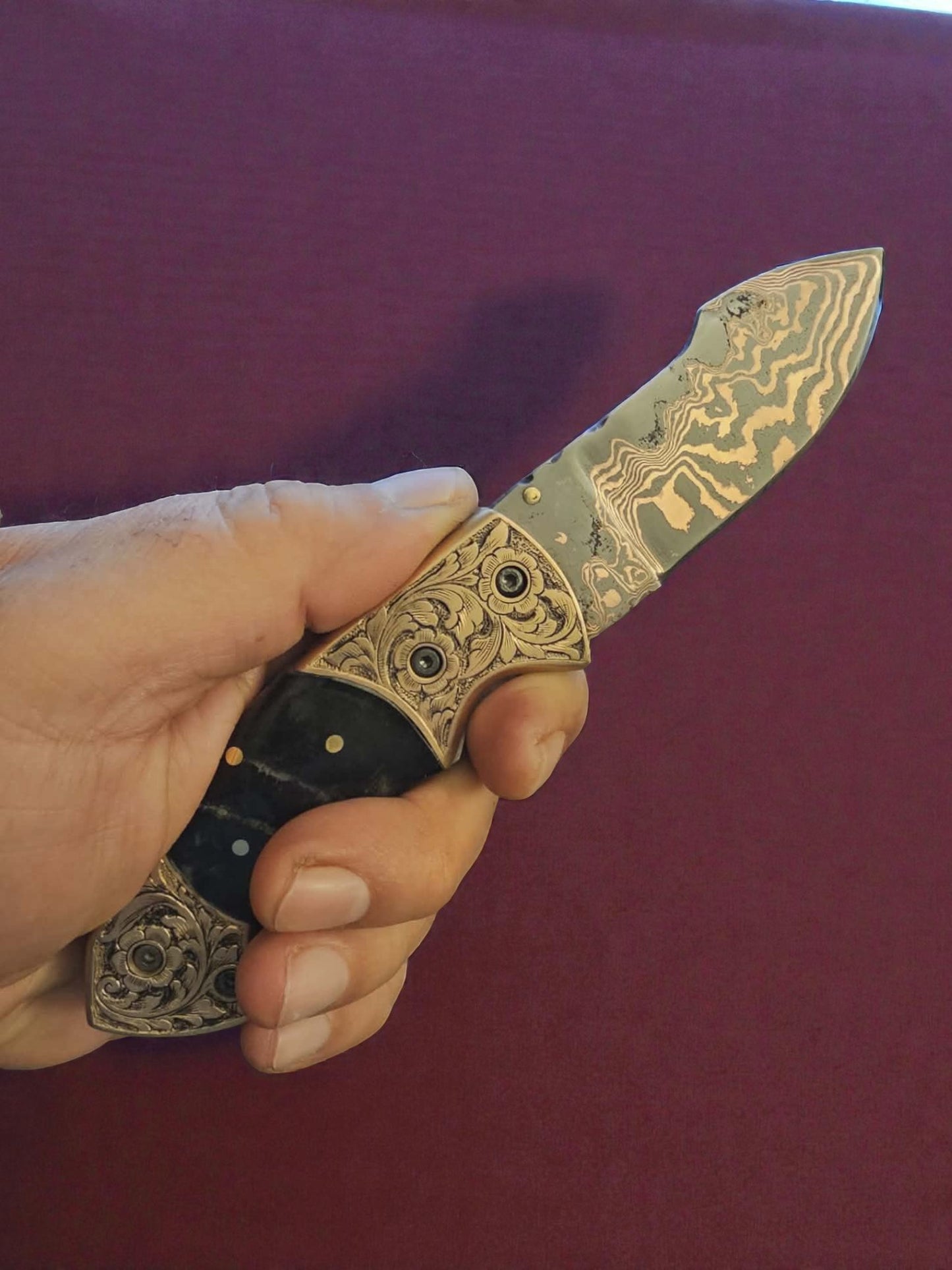 F070 - Χειροποίητο Exclusive EDC από Δαμασκηνό ατσάλι χαλκού & κέρατο άγριου κριαριού