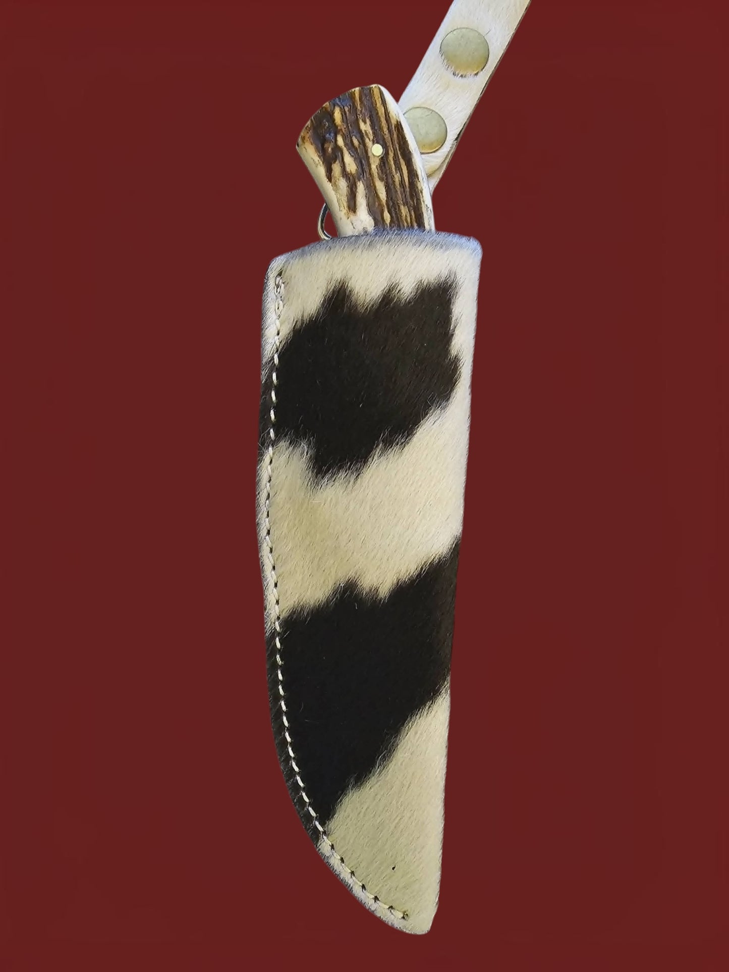 R026 - Hunting Knife - Damascus Steel & Horn