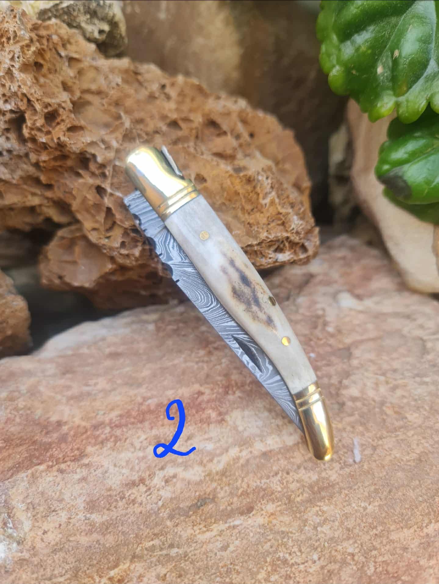 Handmade 19cm Laguiole Classique with Damascus Steel - Red Deer antler & Brass