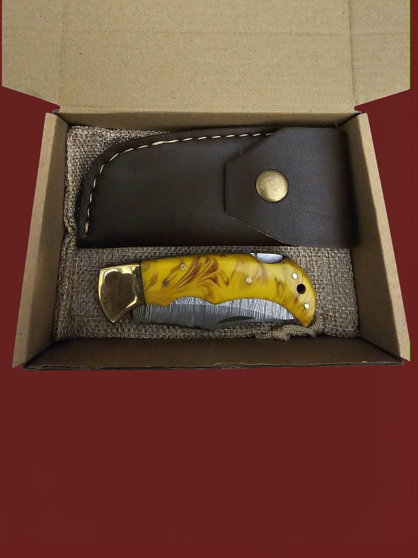 F105 Tsiakkoui - Damascus Steel & Resin