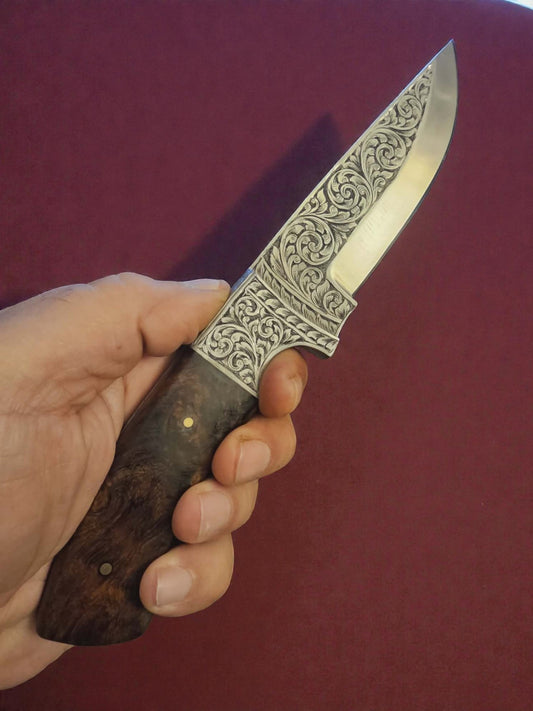 R015 - Χειροποίητο Hunting Knife από Χειροποίητα χαραγμένο ανοξείδωτο ατσάλι & Ξύλο τριανταφυλλιάς (Rosewood)
