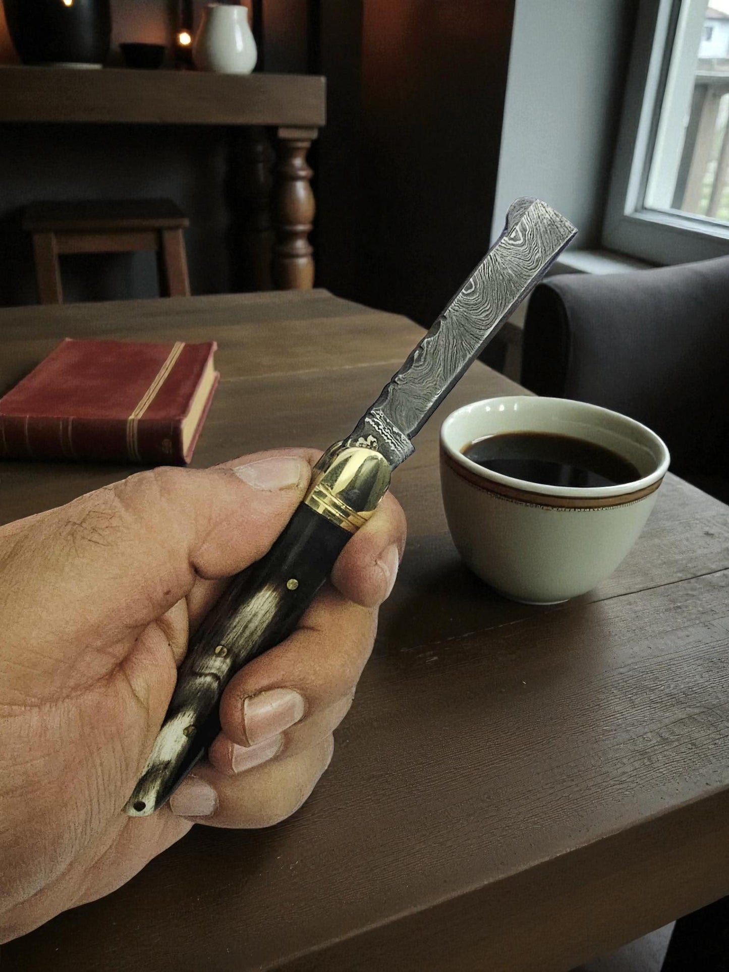 B161 Handmade Sheepsfoot - Damascus Steel & Buffalo Horn with Highlights