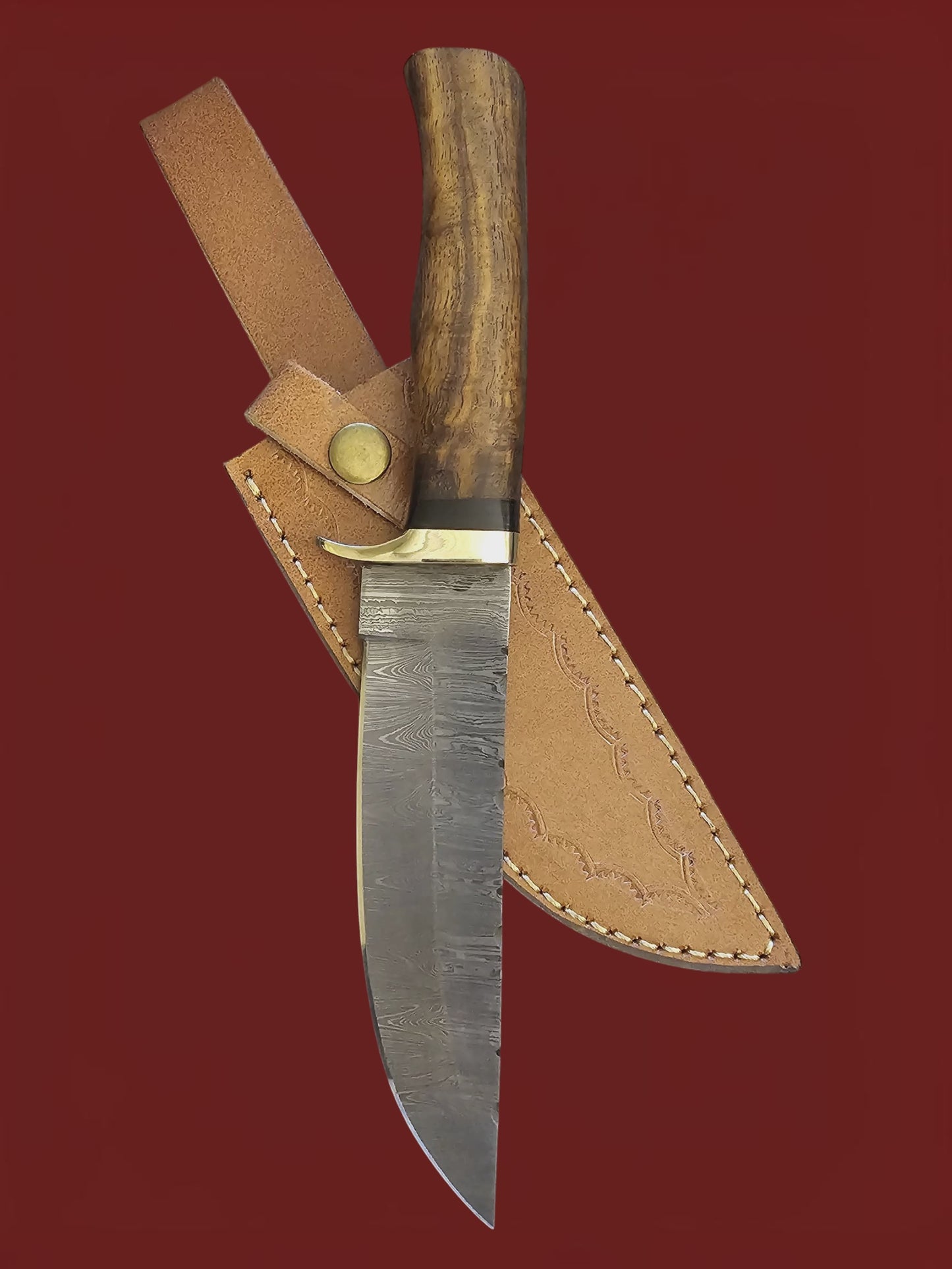 R049 Classic Hunting Knife - Damascus Steel & Wood