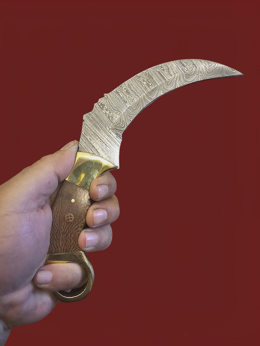 R050 Karambit - Damascus Steel & Wood