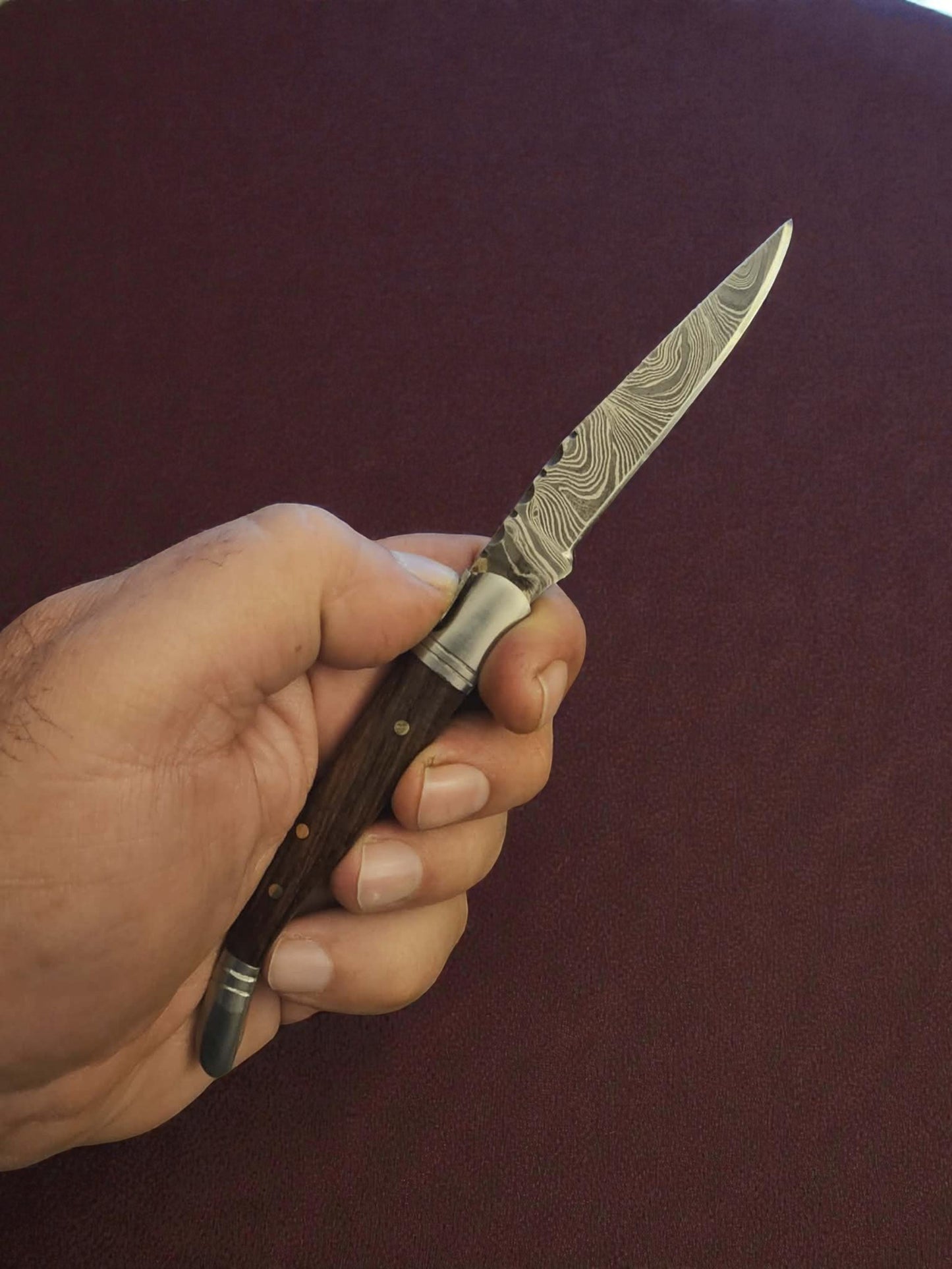 F005 - Χειροποίητο Laguiole Petit από Δαμασκηνό Ατσάλι & ξύλο καρυδιάς