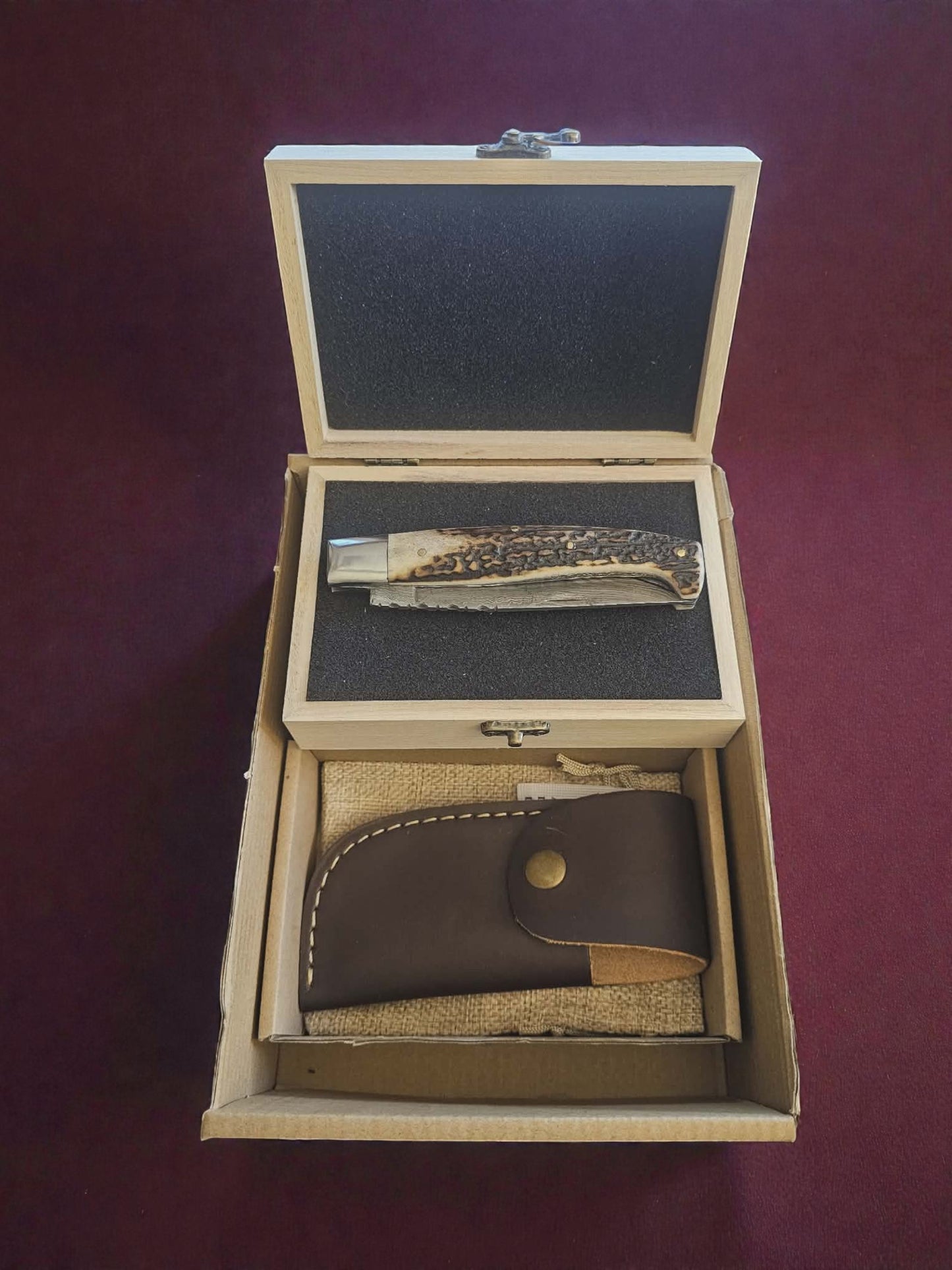 F030 - Χειροποίητο Resolza Pattadese από Δαμασκηνό Ατσάλι & Κέρατο κόκκινου ελαφιού