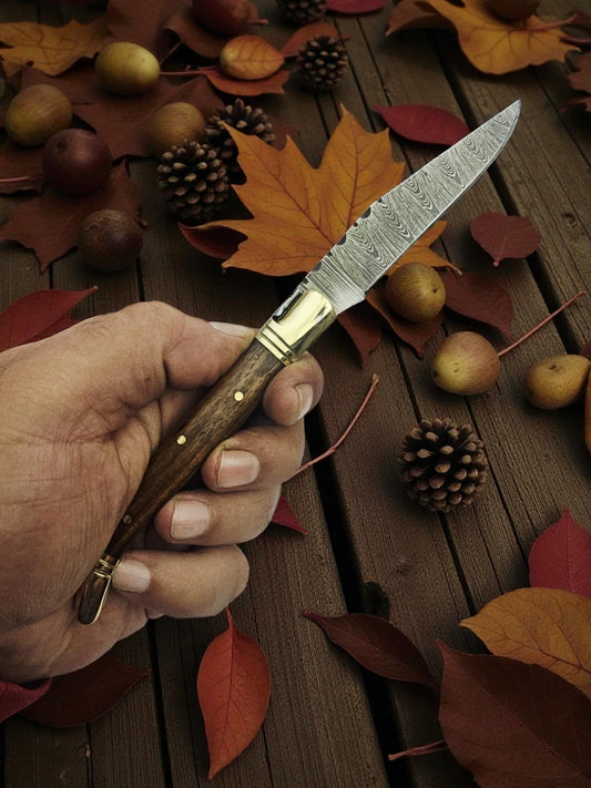 A110 Handmade Laguiole Classique - Damascus Steel & Walnut Wood