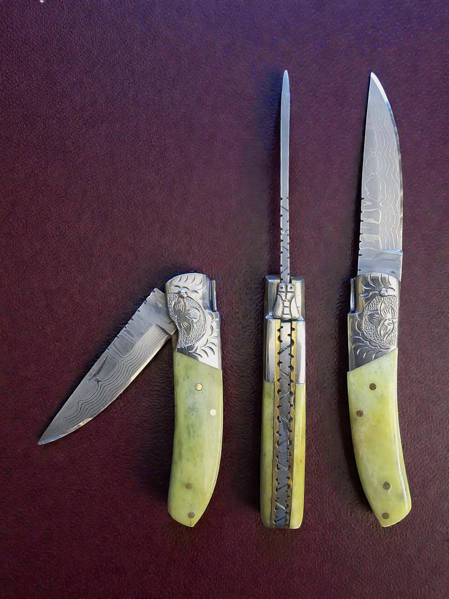 F061 - Χειροποίητο Laguiole de Poche από Δαμασκηνό ατσάλι νέας γενιάς (ανοξείδωτο) & Κόκκαλο καμήλας με σταθεροποίηση ρητίνης (πράσινο)