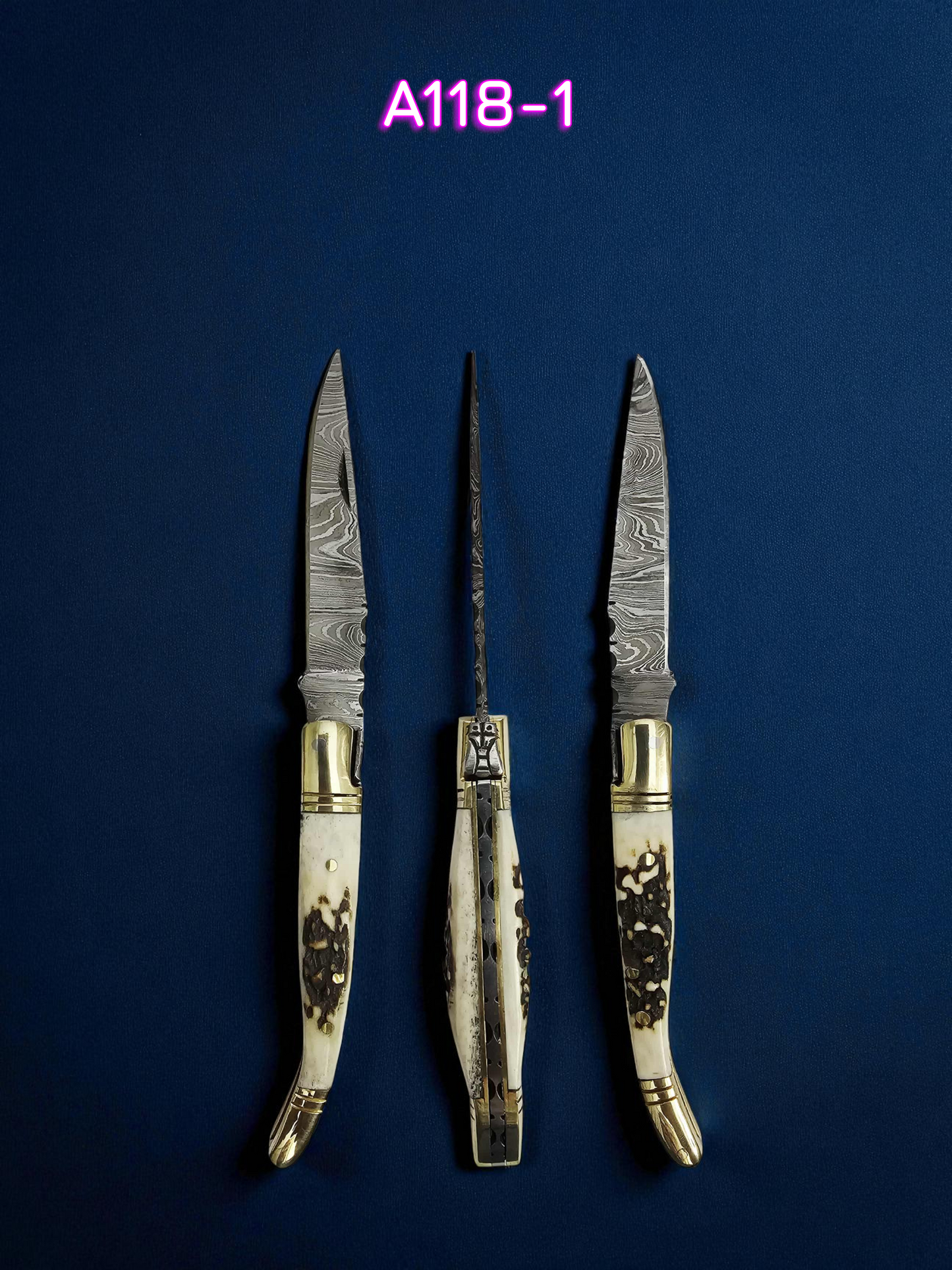 A118 Handmade Laguiole Petit - Damascus Steel & Red Deer Antler