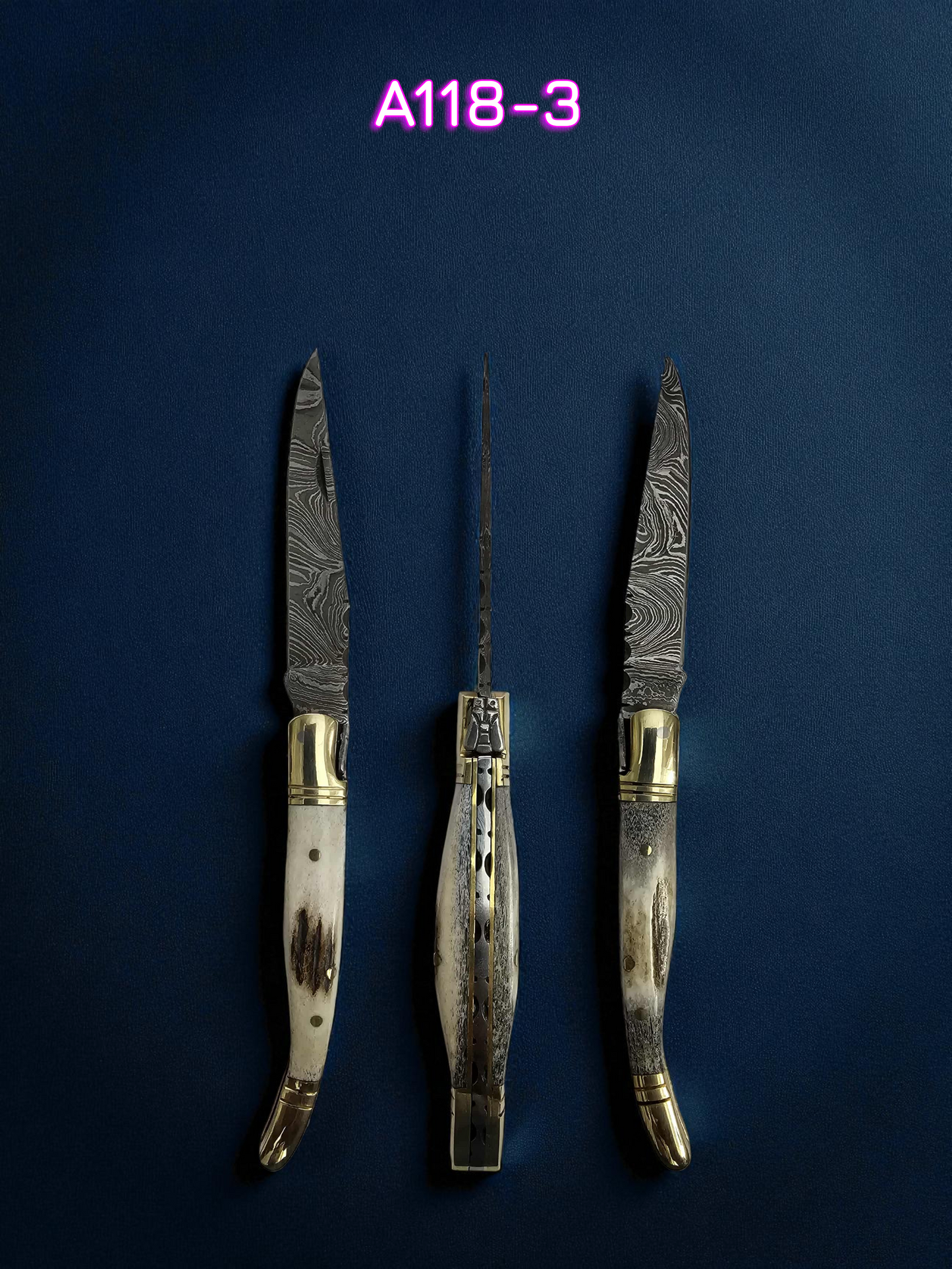 A118 Handmade Laguiole Petit - Damascus Steel & Red Deer Antler