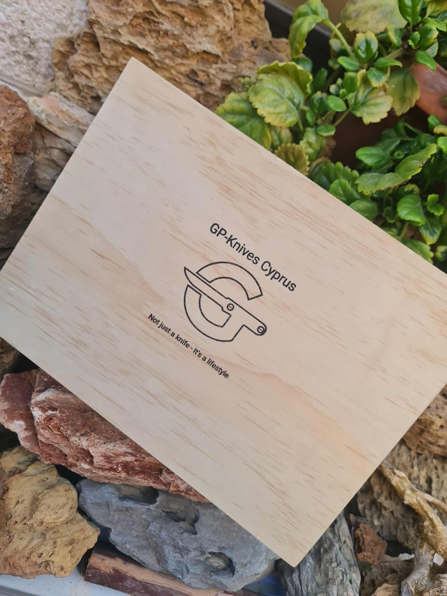Wooden Gift Box with EVA Foam for Fixed Blade Knives with Sheath