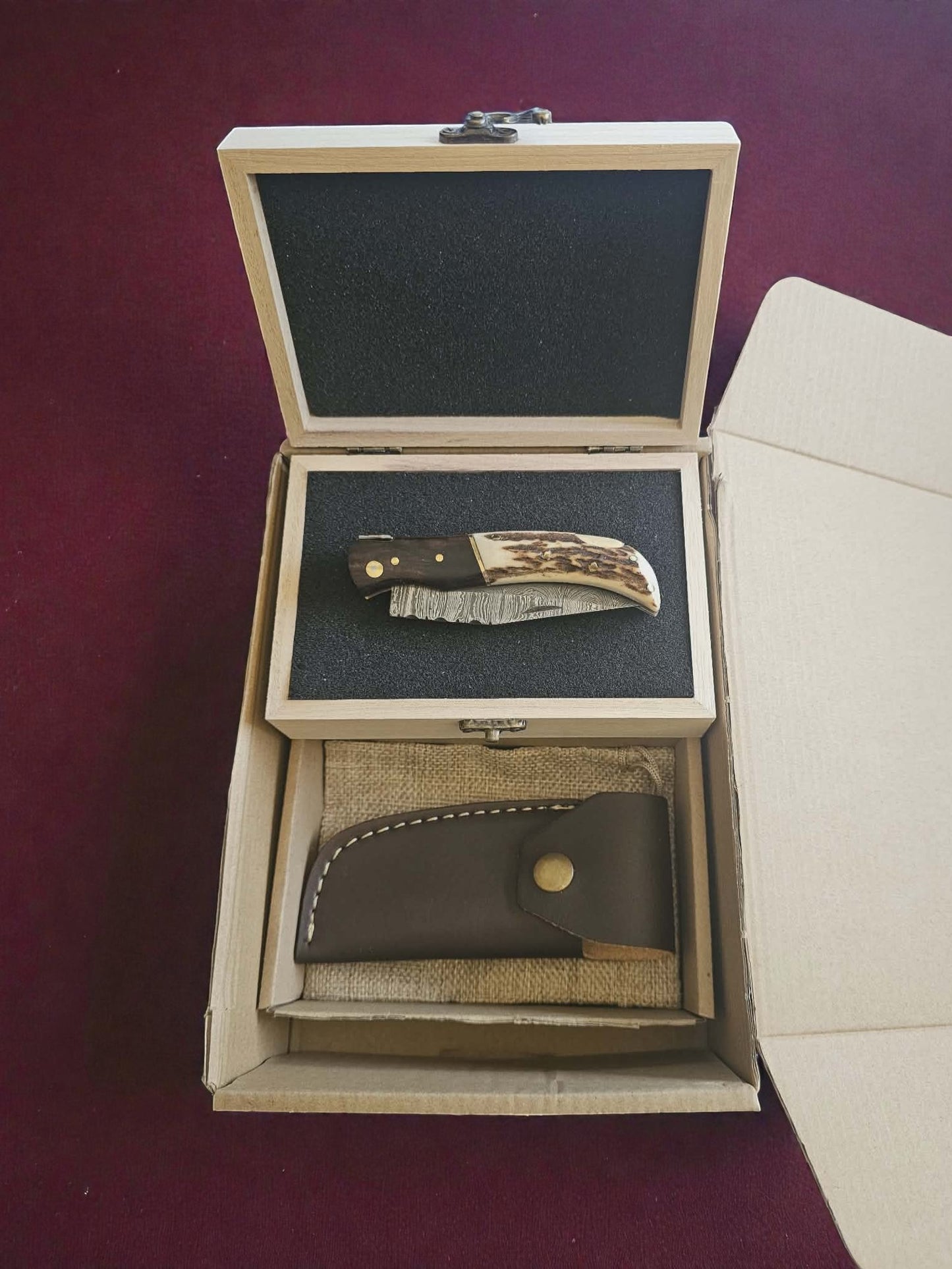 F042 - Χειροποίητο Laguiole Élite από Δαμασκηνό ατσάλι - Ξύλο τριανταφυλλιάς (Rosewood) & κέρατο κόκκινου ελαφιού