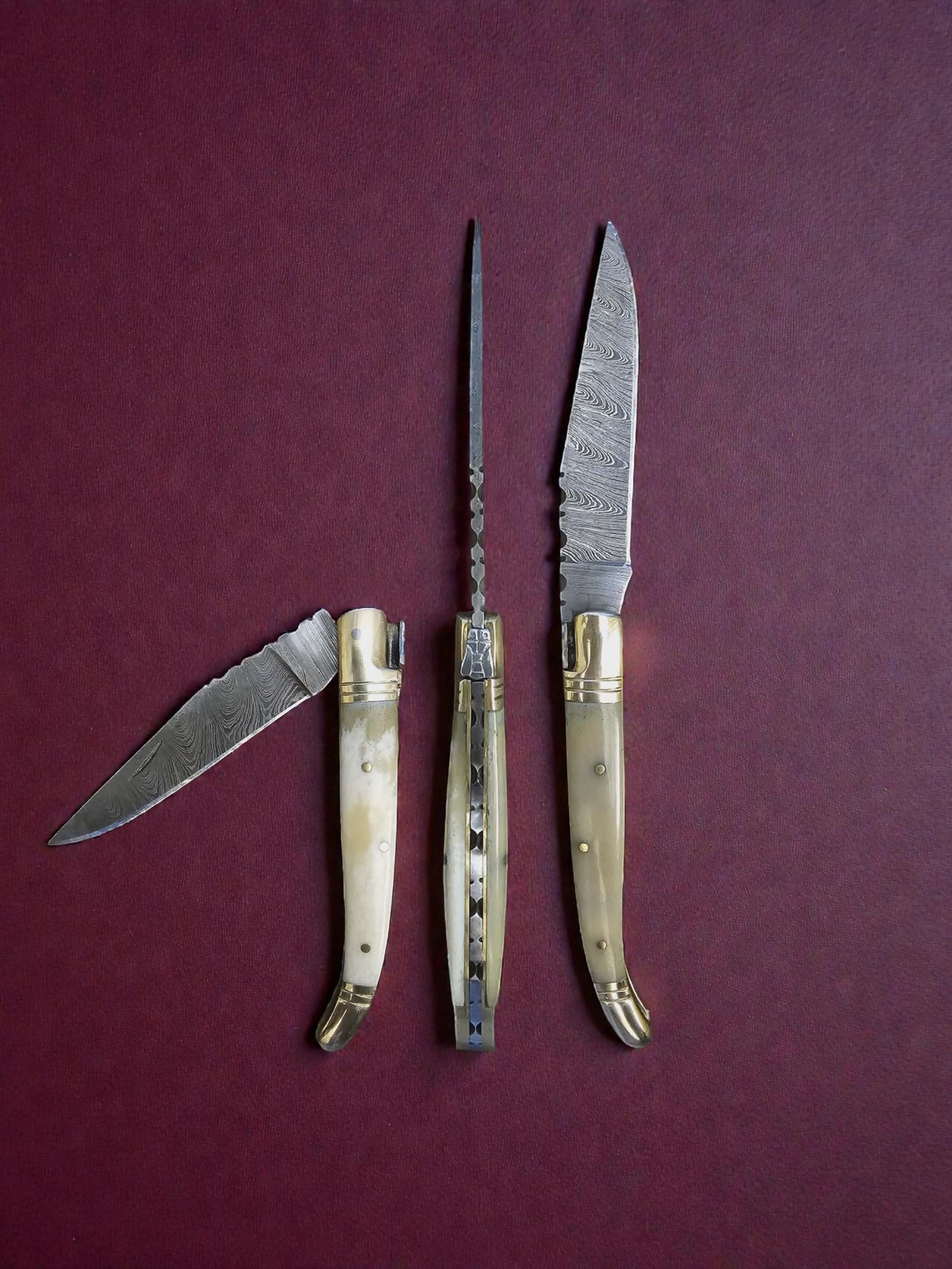 F009 Laguiole Classique – Damascus Steel & Bone