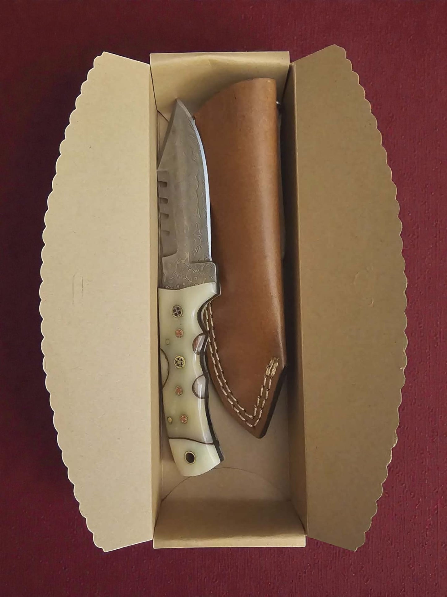 R011 - Χειροποίητο Hunting Knife από Δαμασκηνό ατσάλι & Κόκκαλο καμήλας