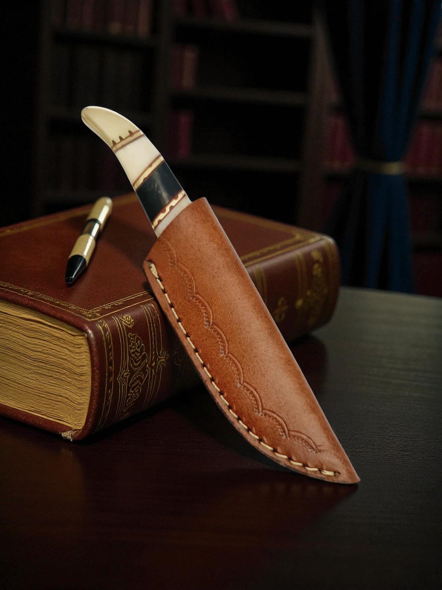 H122 Handmade Mini Hunting Knife - Damascus Steel - Camel Bone & Buffalo Horn