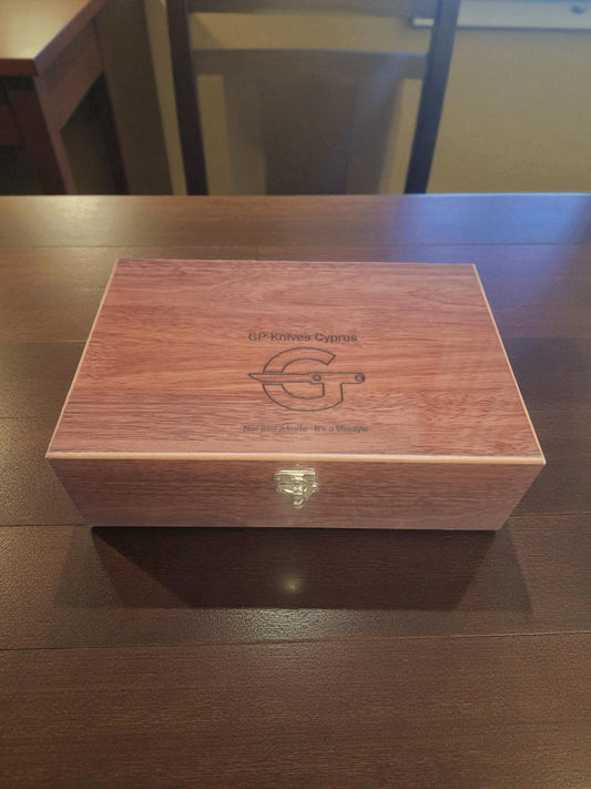 Z005 Large Premium Hand-Crafted Wooden Gift Box with EVA Foam (28×18×8 cm)