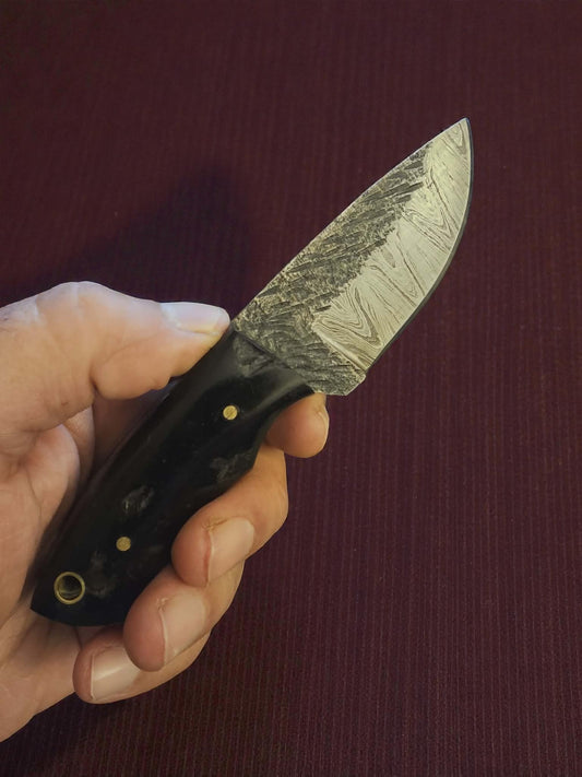 R001 - Χειροποίητο Mini Skinner από Δαμασκηνό ατσάλι & Κέρατο κριαριού