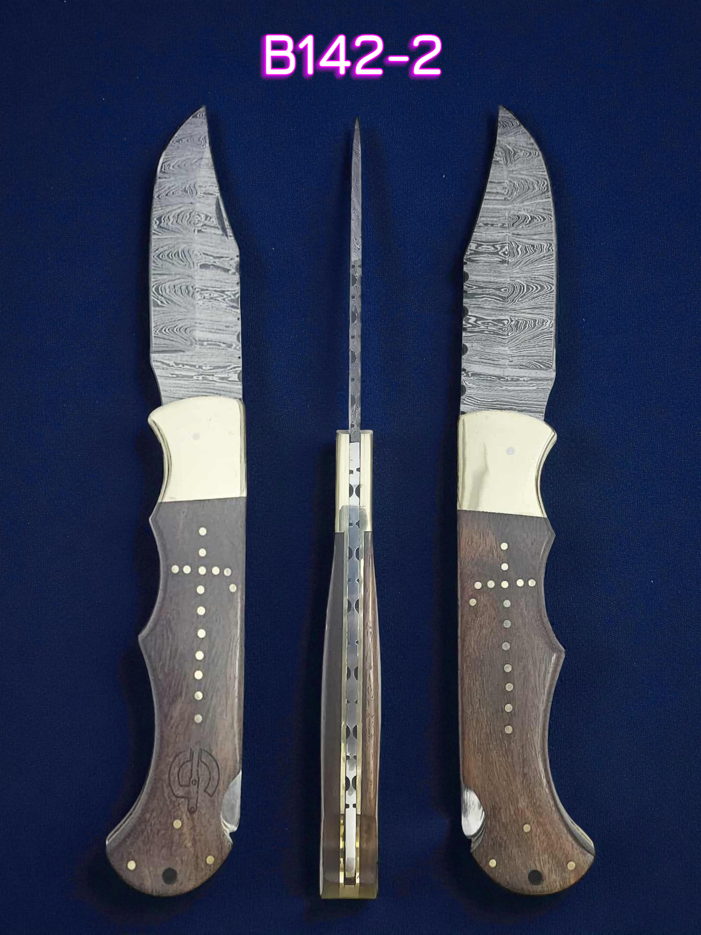 B142 Handmade Extreme Tactical Folding Knife - Damascus Steel & Walnut Wood