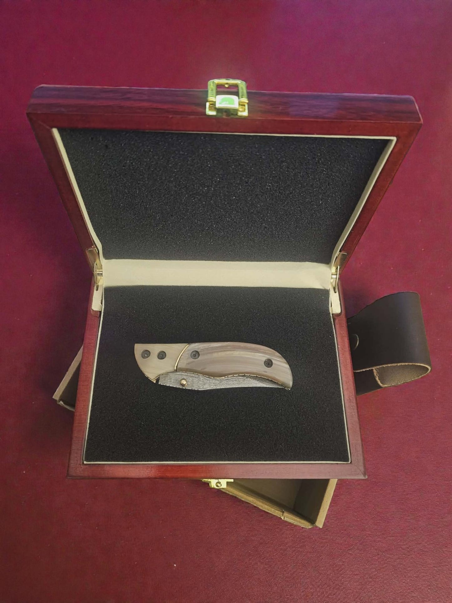 F053 - Stalwart - Damascus Steel & Horn