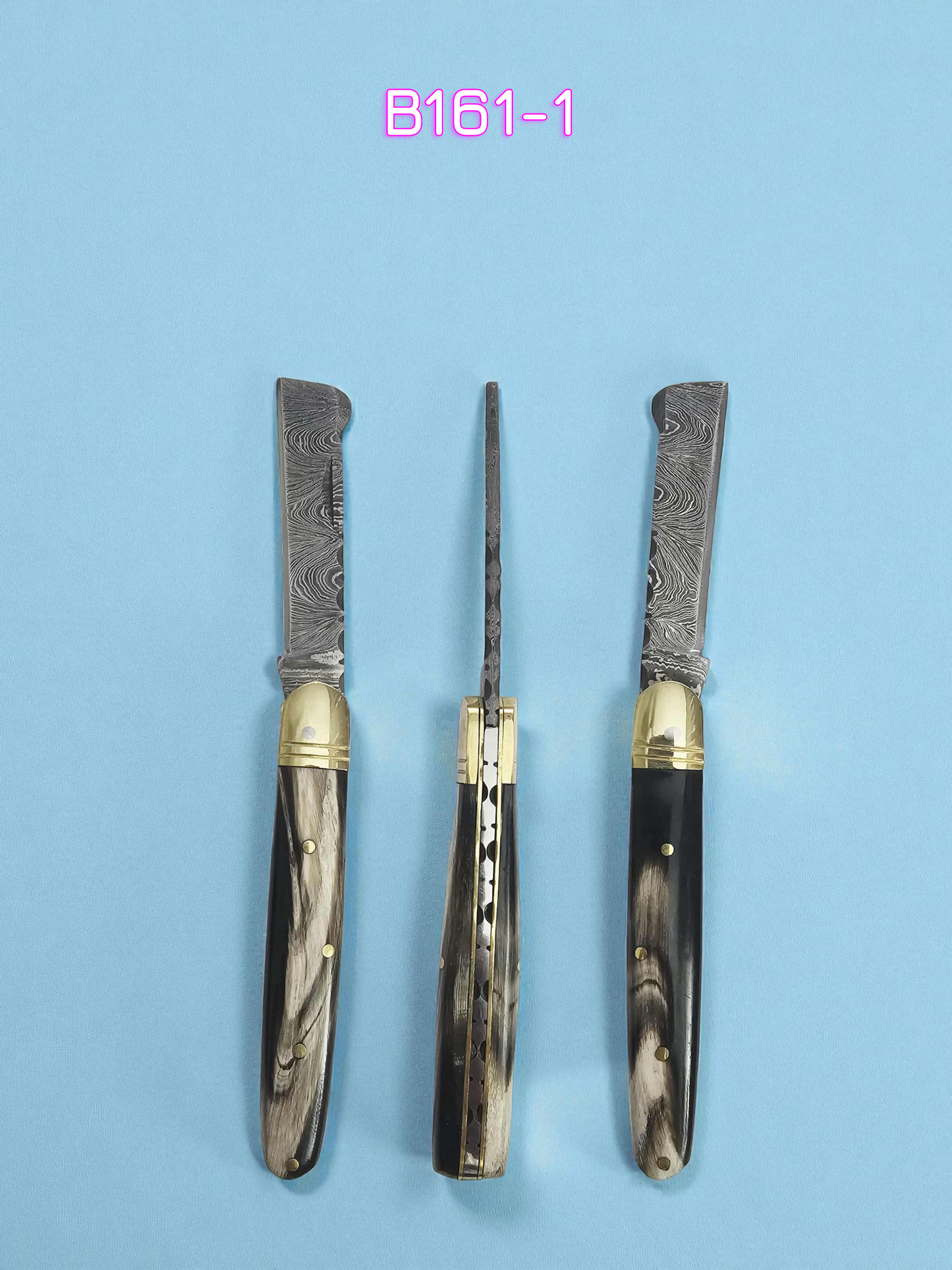 B161 Handmade Sheepsfoot - Damascus Steel & Buffalo Horn with Highlights