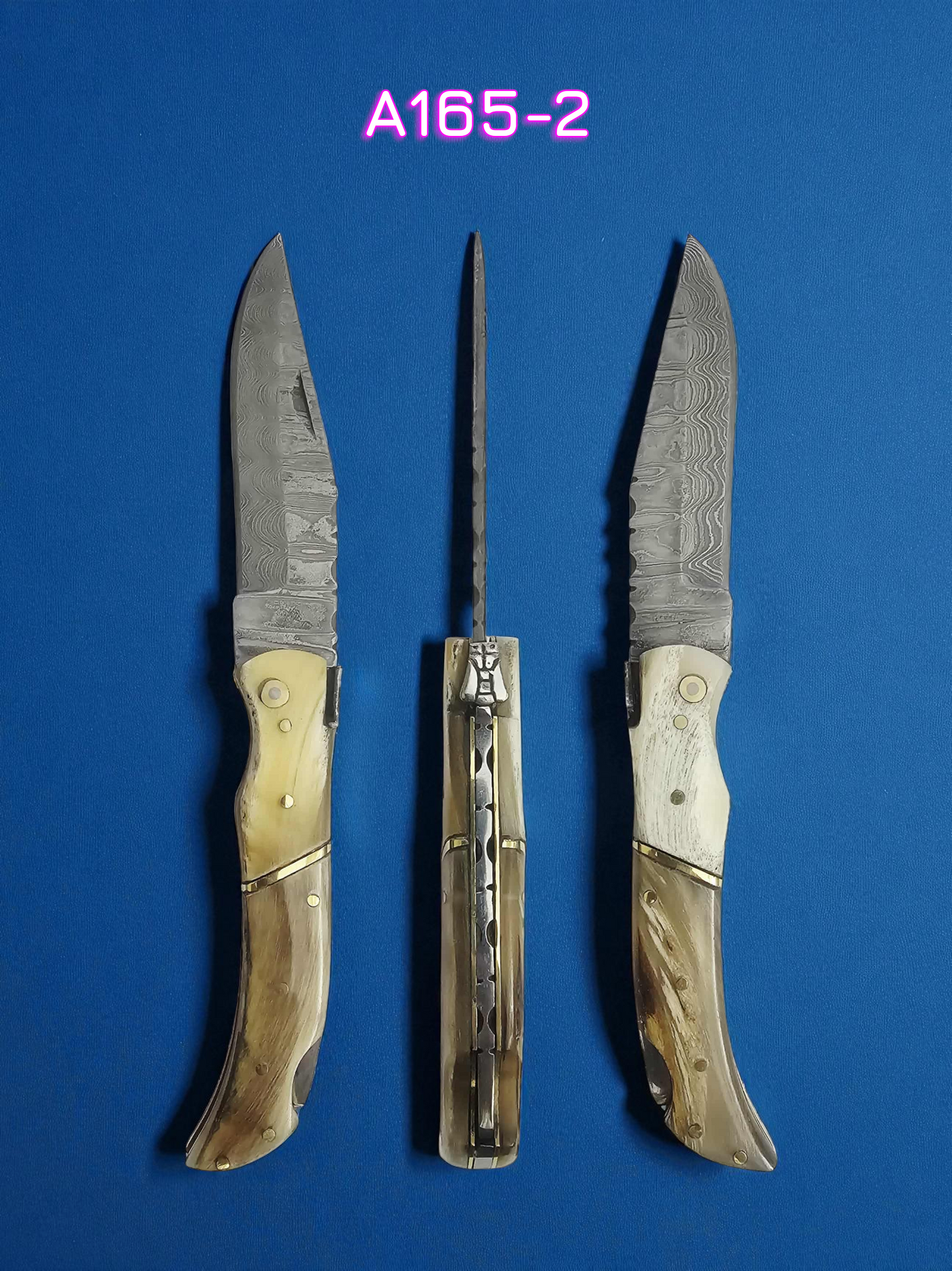 A165 Handmade Laguiole Élite - New-Gen Damascus Steel & African Buffalo Horn with Highlights