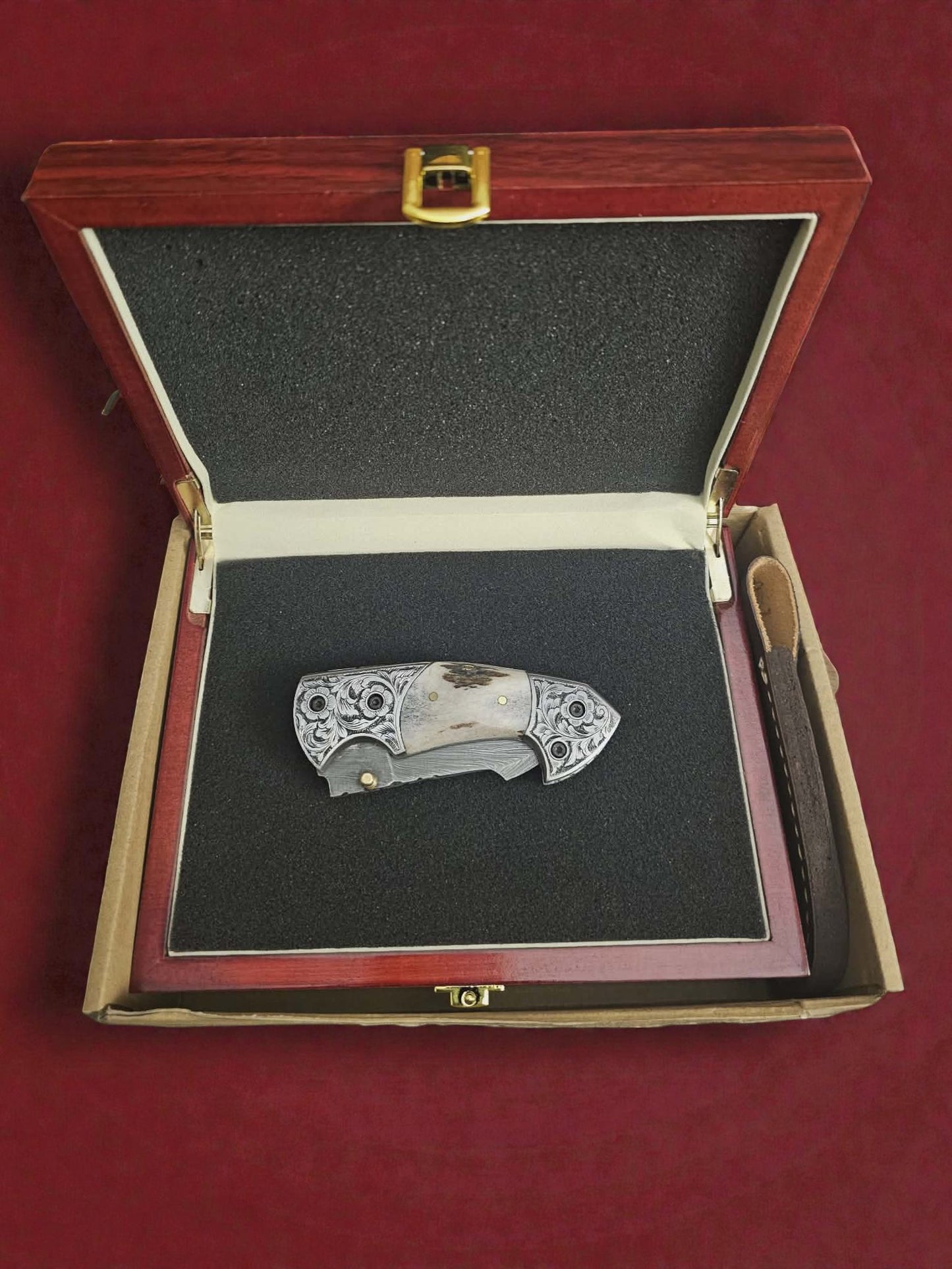 F066 Stalwart - Damascus Steel & Horn