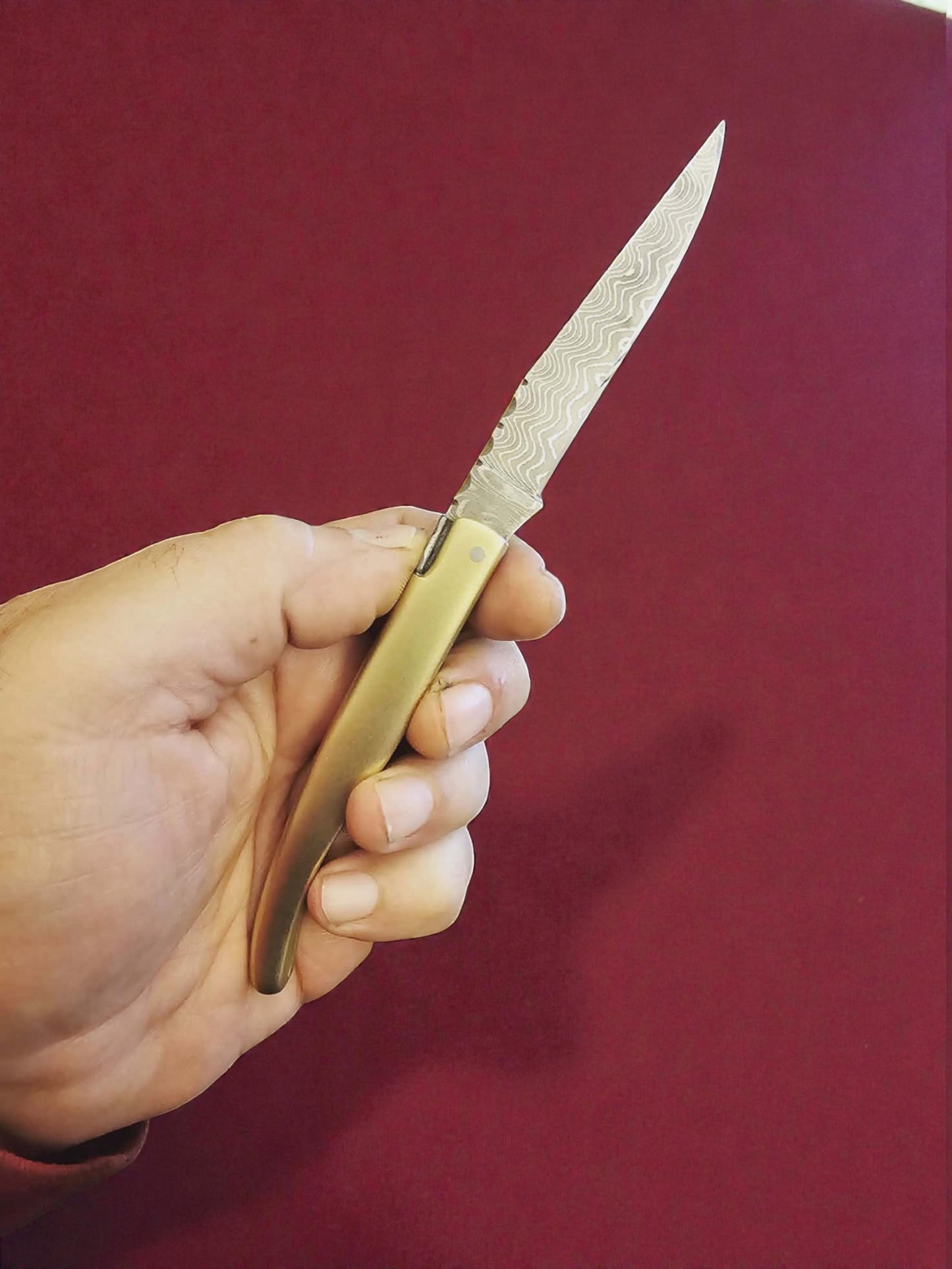 F083 - Χειροποίητο Laguiole Petit από Δαμασκηνό ατσάλι νέας γενιάς (ανοξείδωτο) & Ορείχαλκο