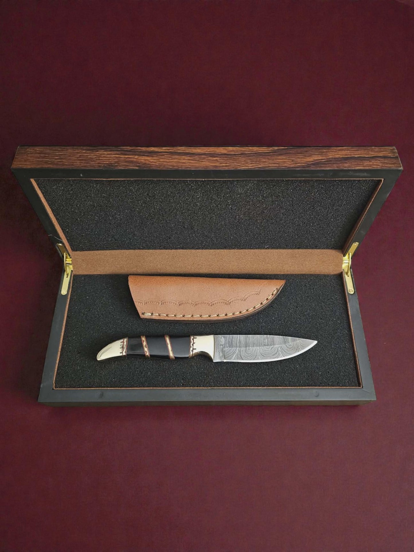 R016 - Χειροποίητο Mini Hunting Knife από Δαμασκηνό ατσάλι & Κέρατο βούβαλου