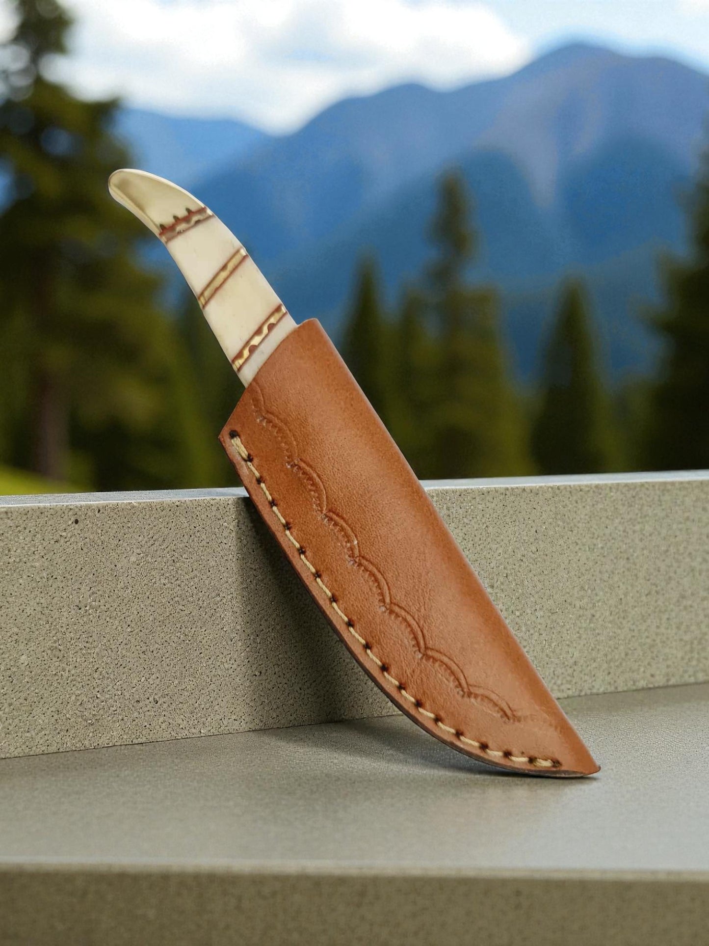 H121 Handmade Mini Hunting Knife - Damascus Steel & Camel Bone