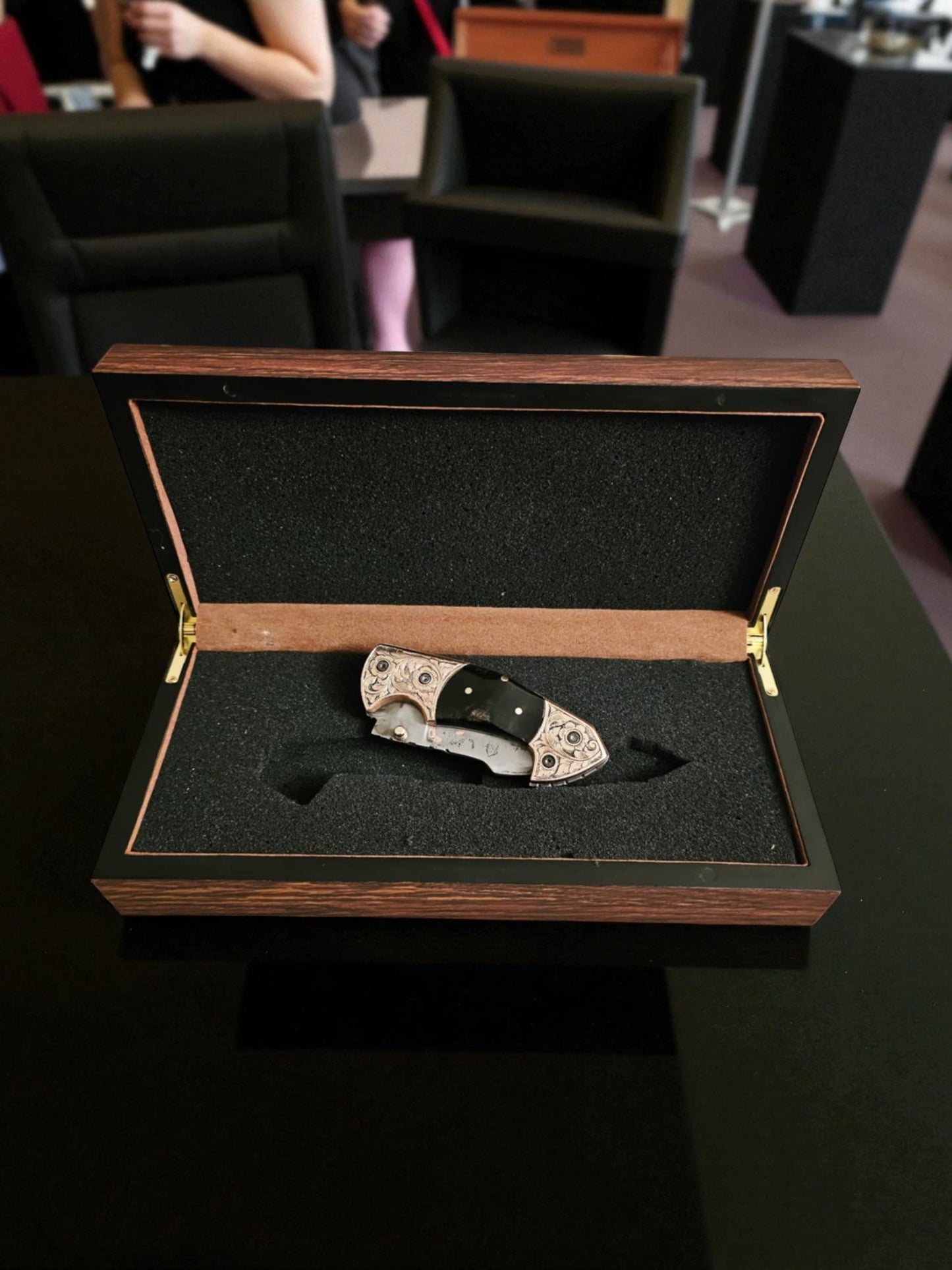 S130G – Handmade Exclusive EDC + Premium Wooden Gift Box