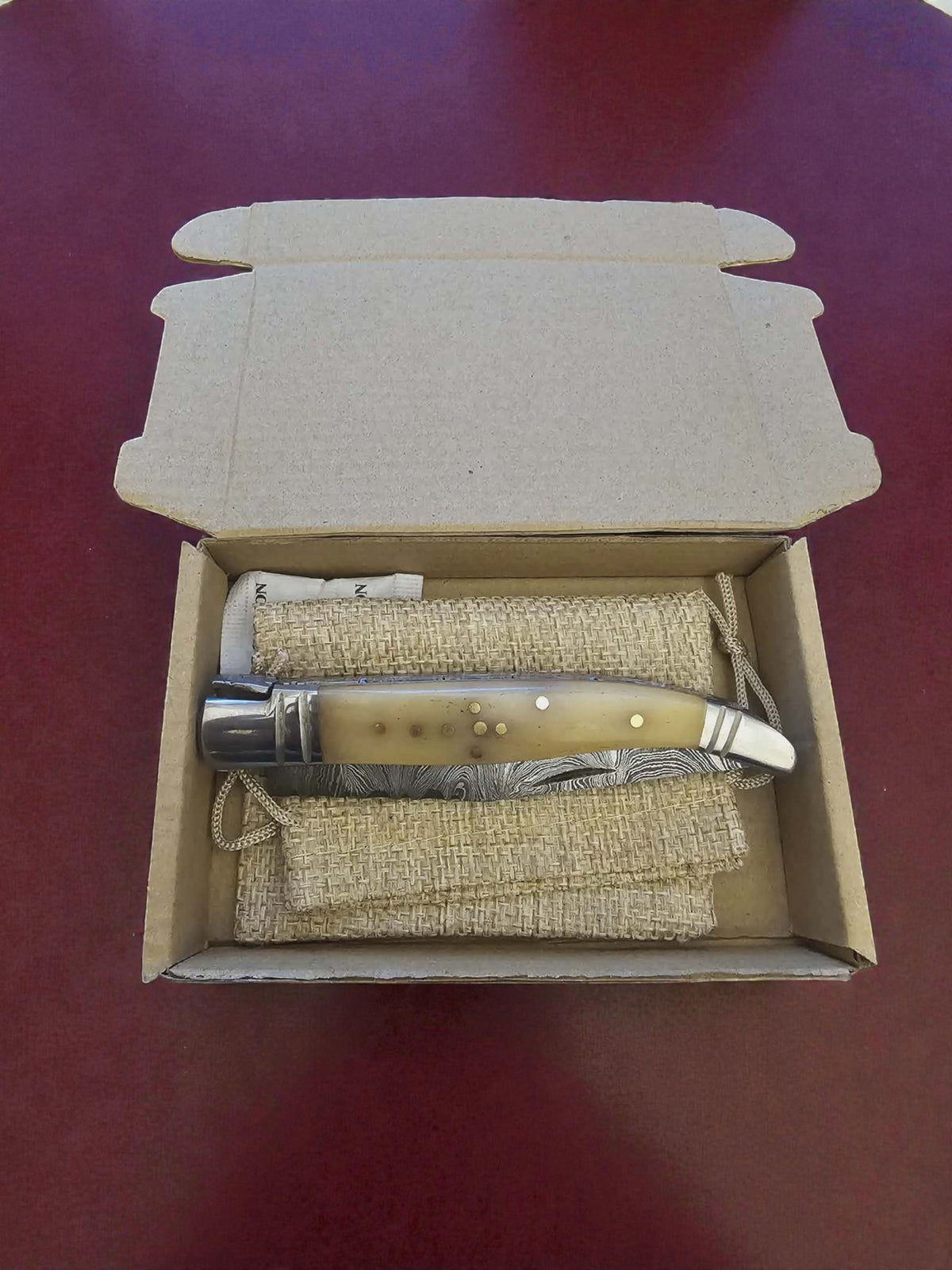 F020 - Laguiole Rustique - Damascus Steel & Bone