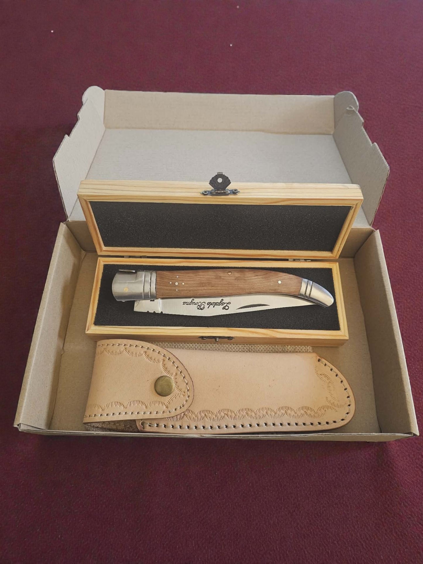 F031 - Χειροποίητο Laguiole Bougna από Ανοξείδωτο Ατσάλι & Ξύλο Ελιάς