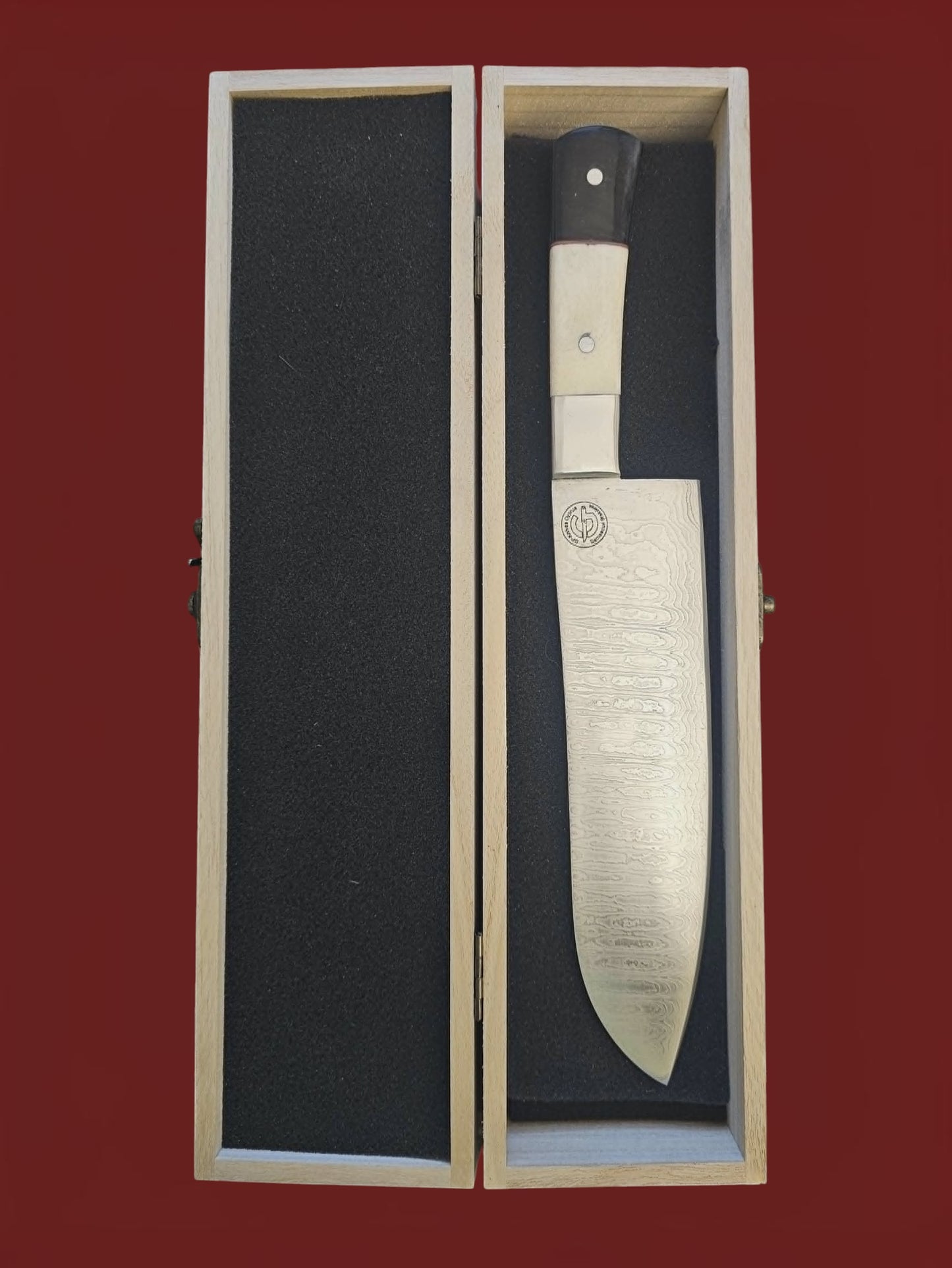 R042 Santoku - Stainless Damascus - Bone & Horn