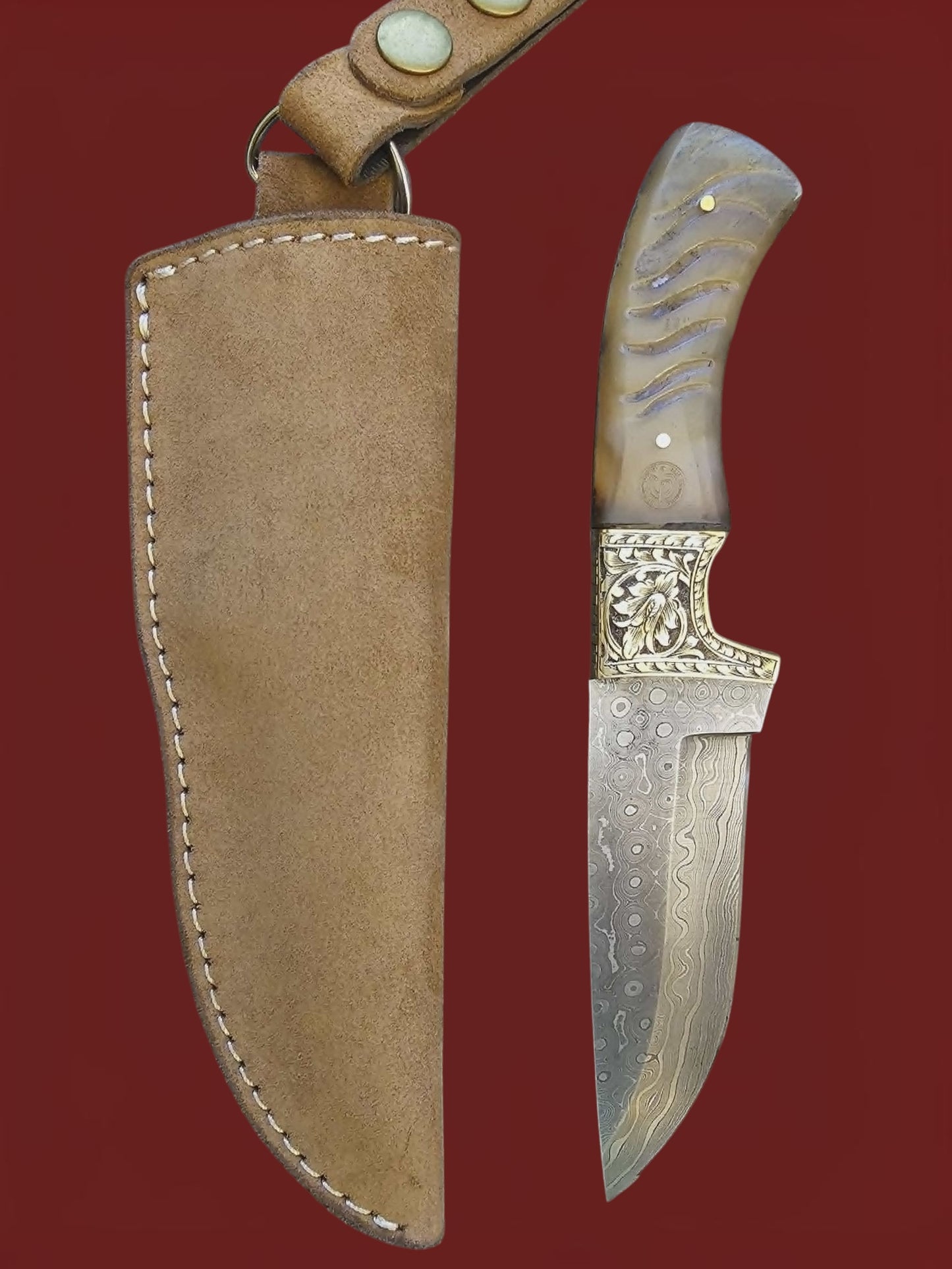 R025 - Hunting Knife - Damascus Steel & Horn