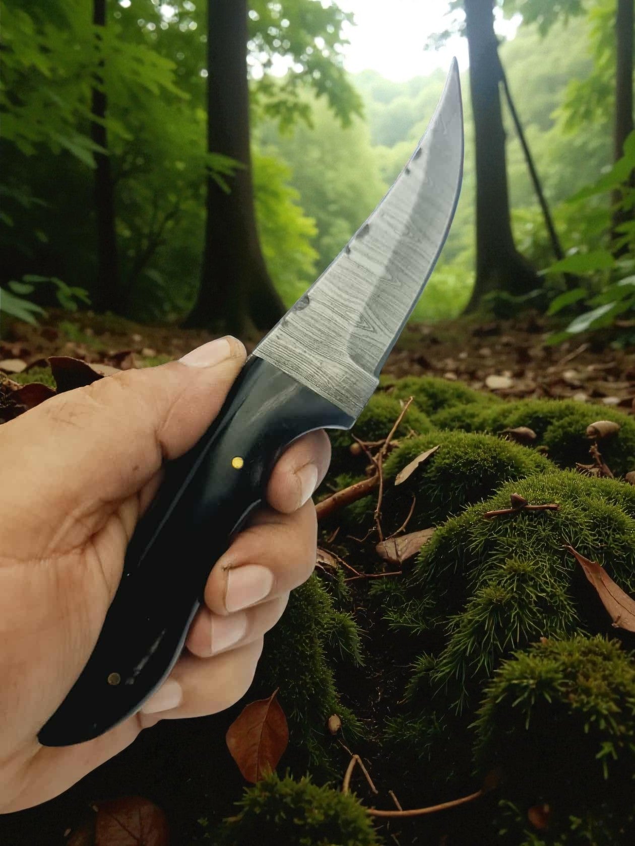 H145 Handmade Hunting Knife - Damascus Steel & Buffalo Horn